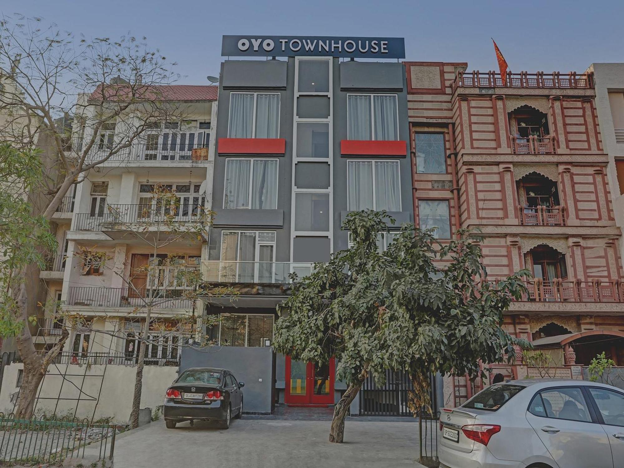 Oyo Townhouse 587 Sector 19 4* Kālkāji Devi