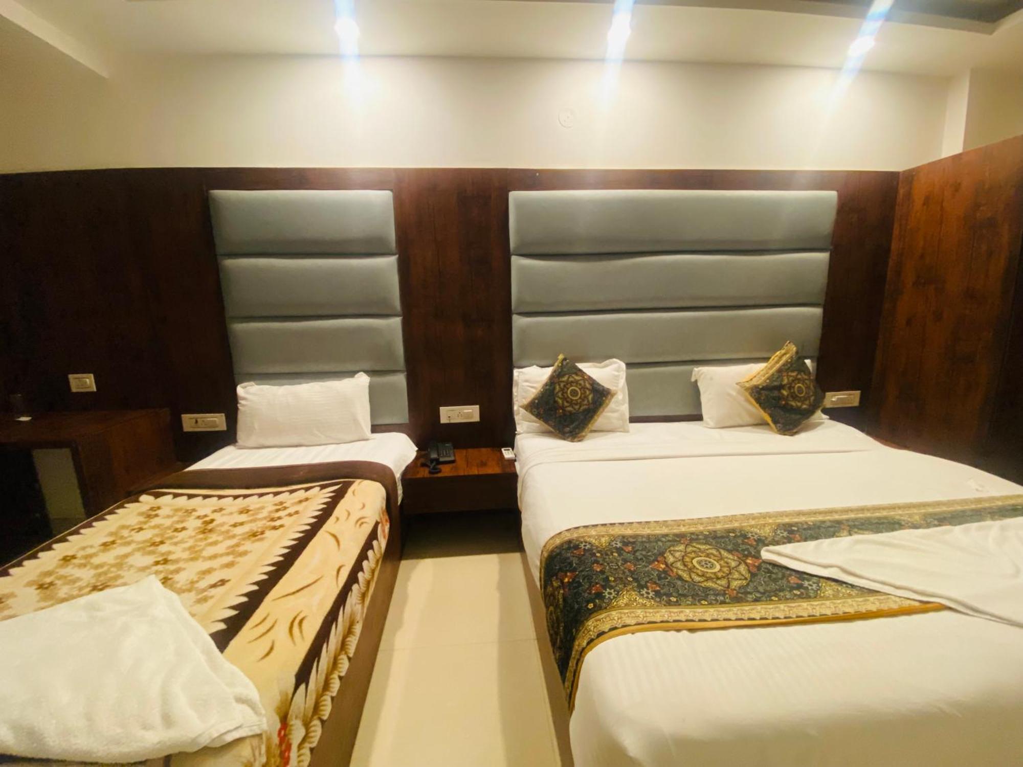 Hotel Tark Plaza Delhi Airport