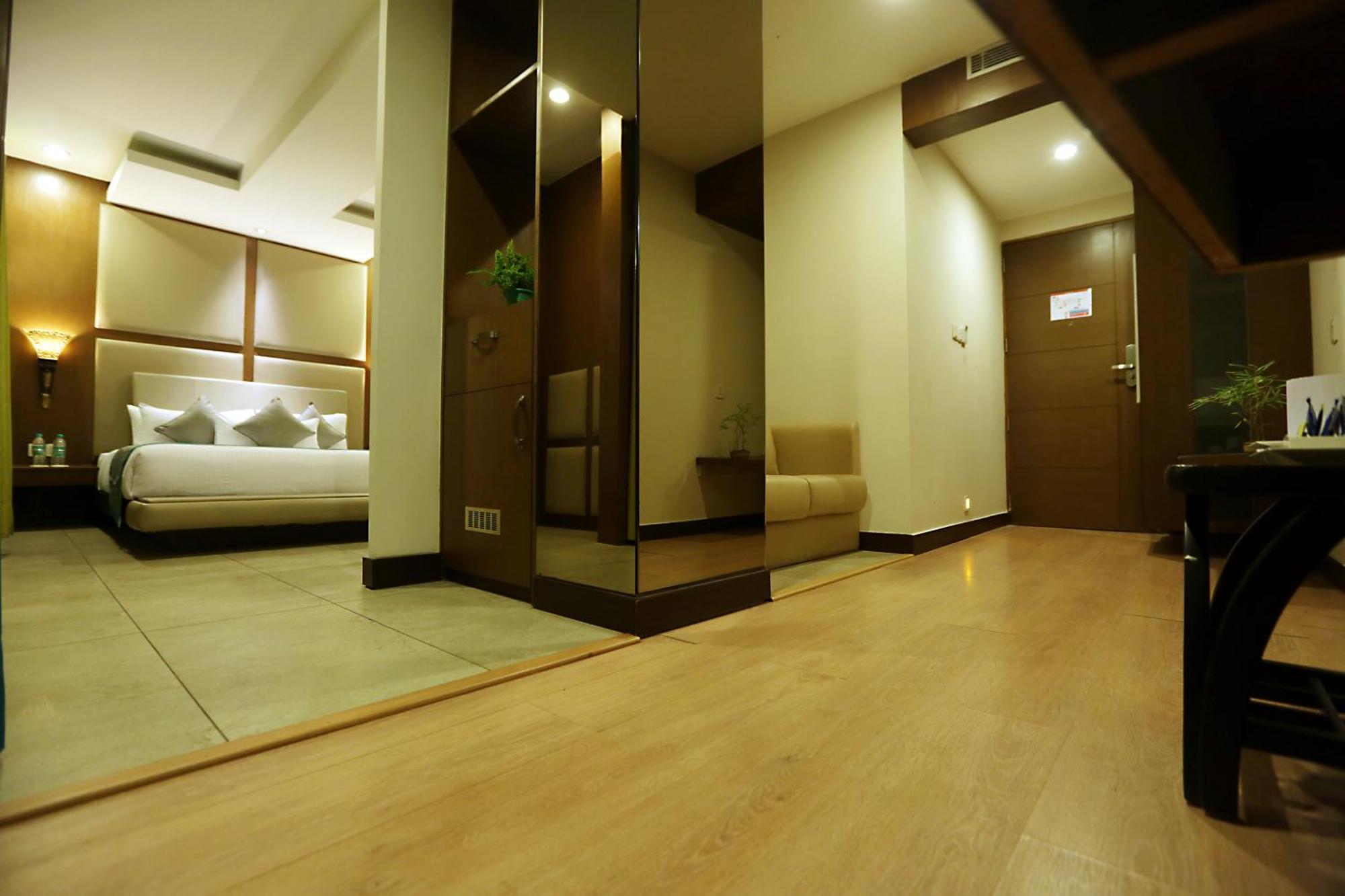 Hotel Cardinal Oxmo Delhi Airort Nova Deli