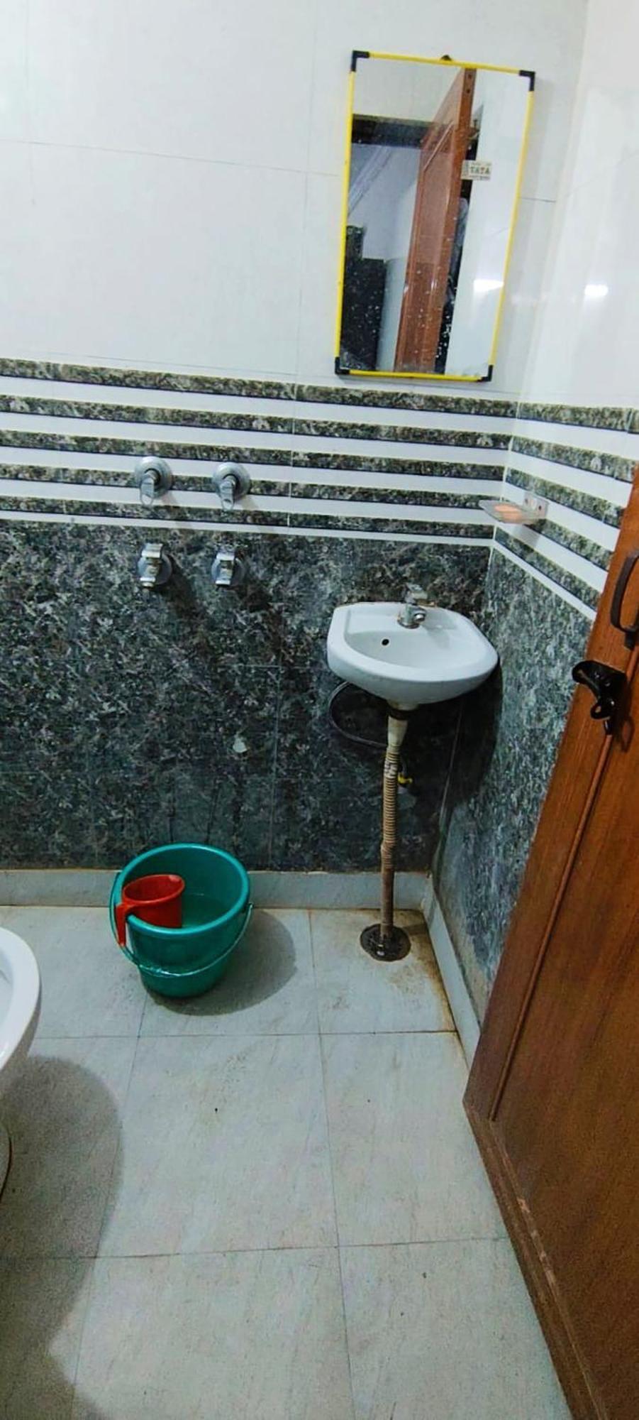 Private Near Us Embassy- Chanakyapuri Hotel New Delhi