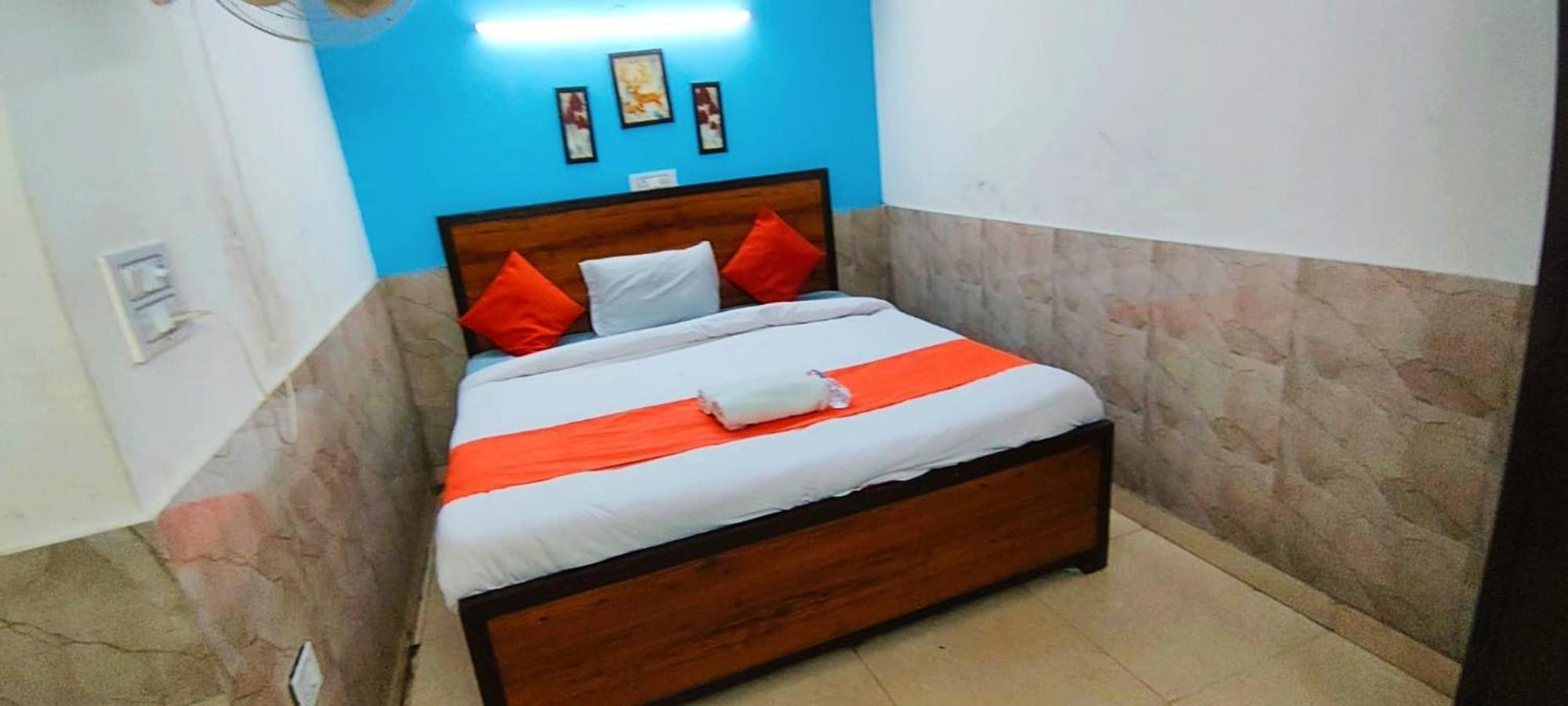 Private Near Us Embassy- Chanakyapuri 3*