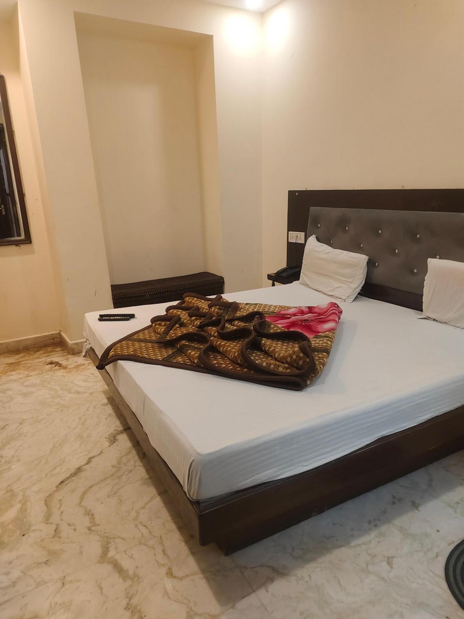 Comfrate By Family Istay New Delhi