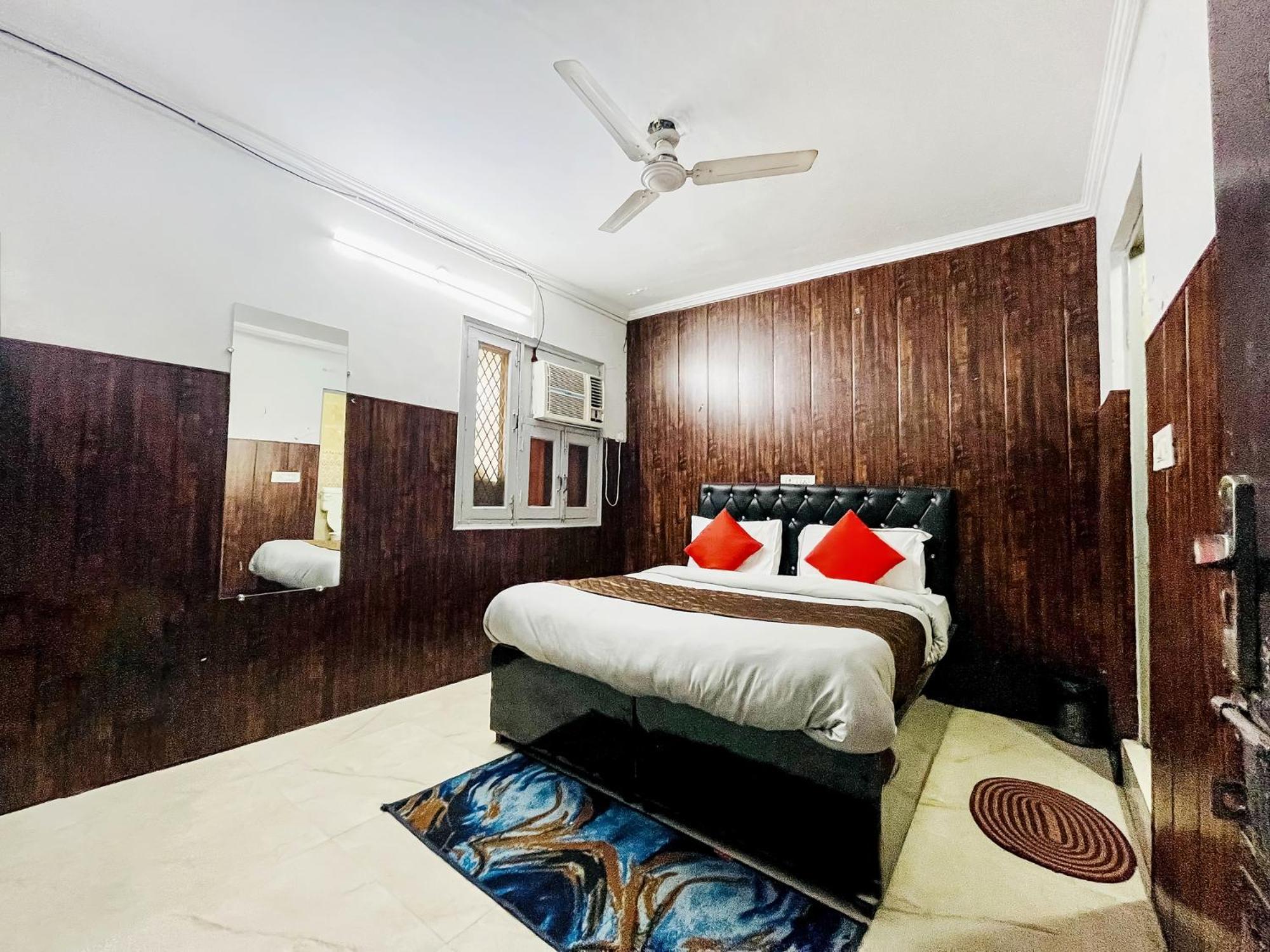 Bed & Breakfast Moti Bagh - Satya Niketan New Delhi