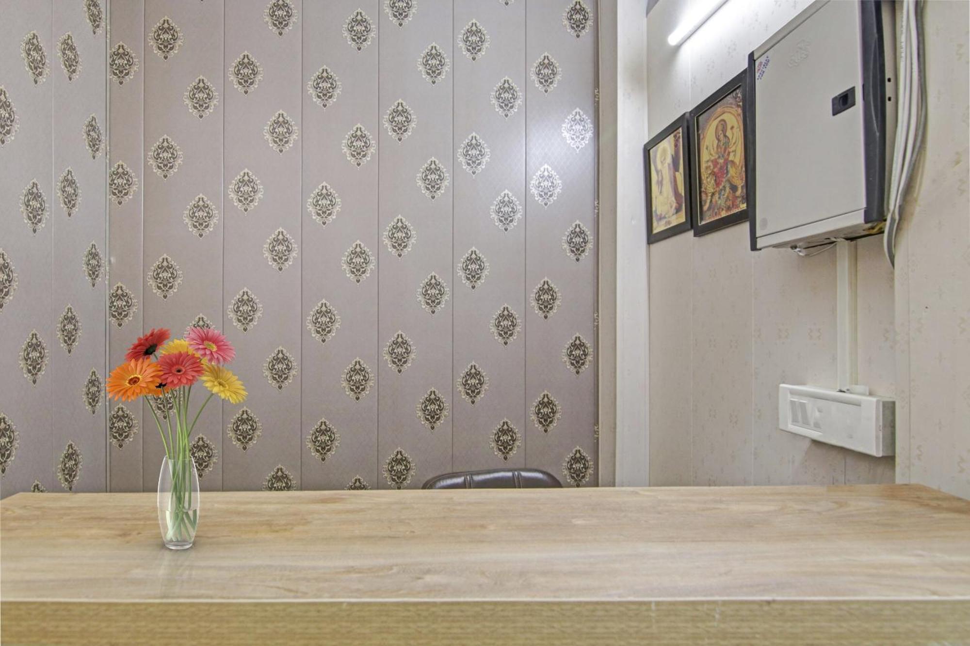 O Sr Residency Near Ccd Hotel