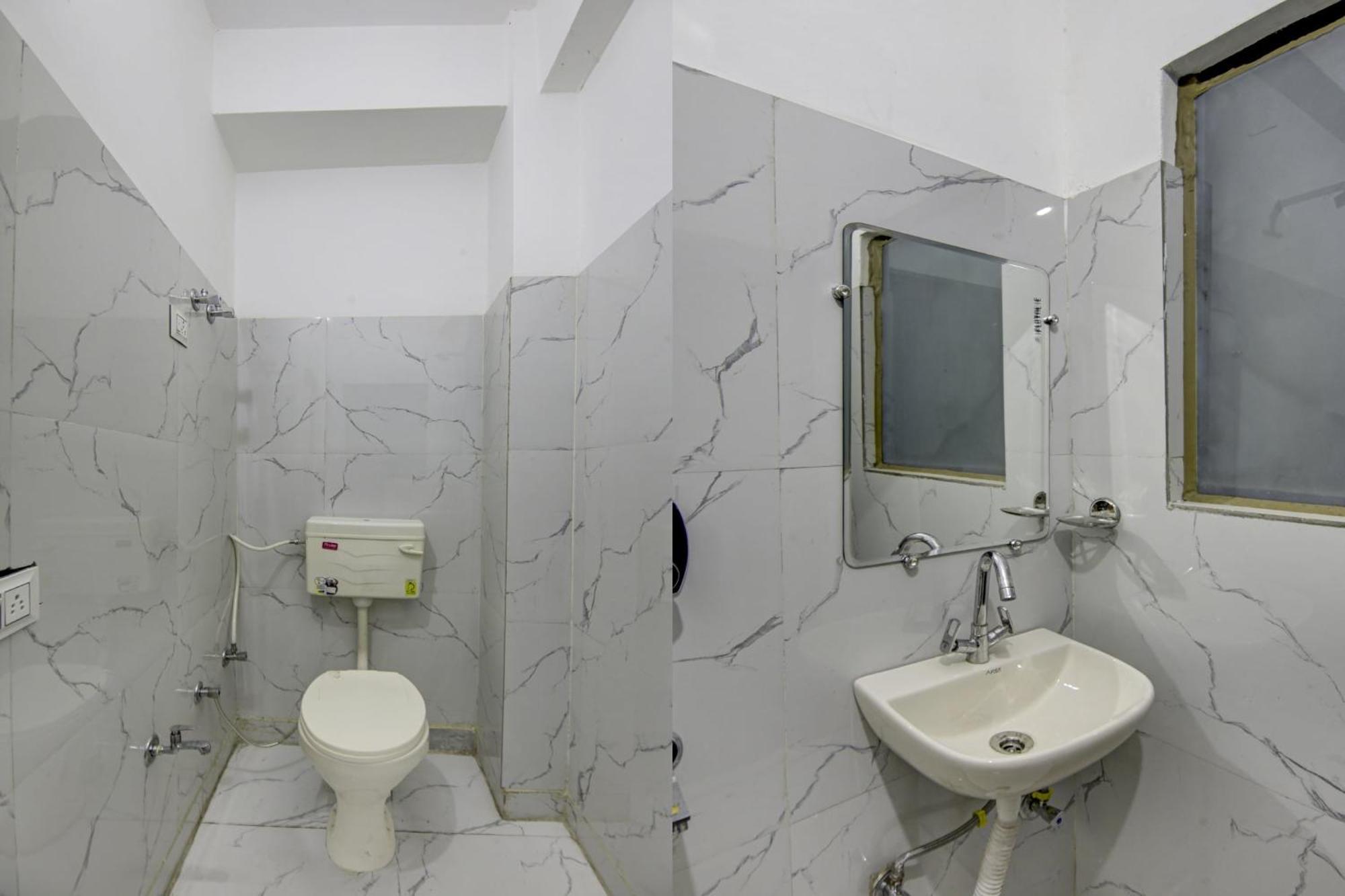 O Yadav Residency Near Nawada Metro Station 3*