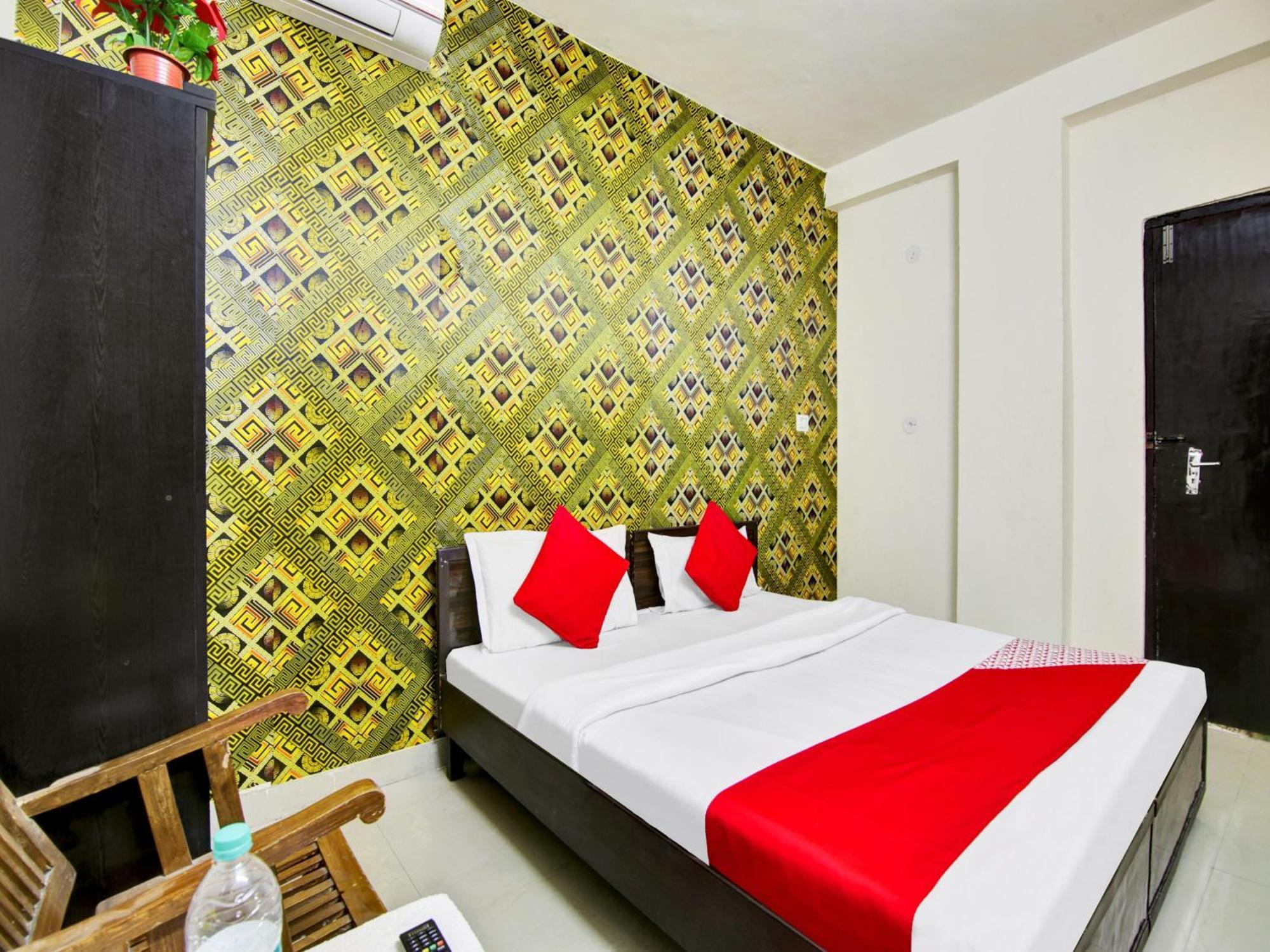 Hotel O Kailash New Delhi