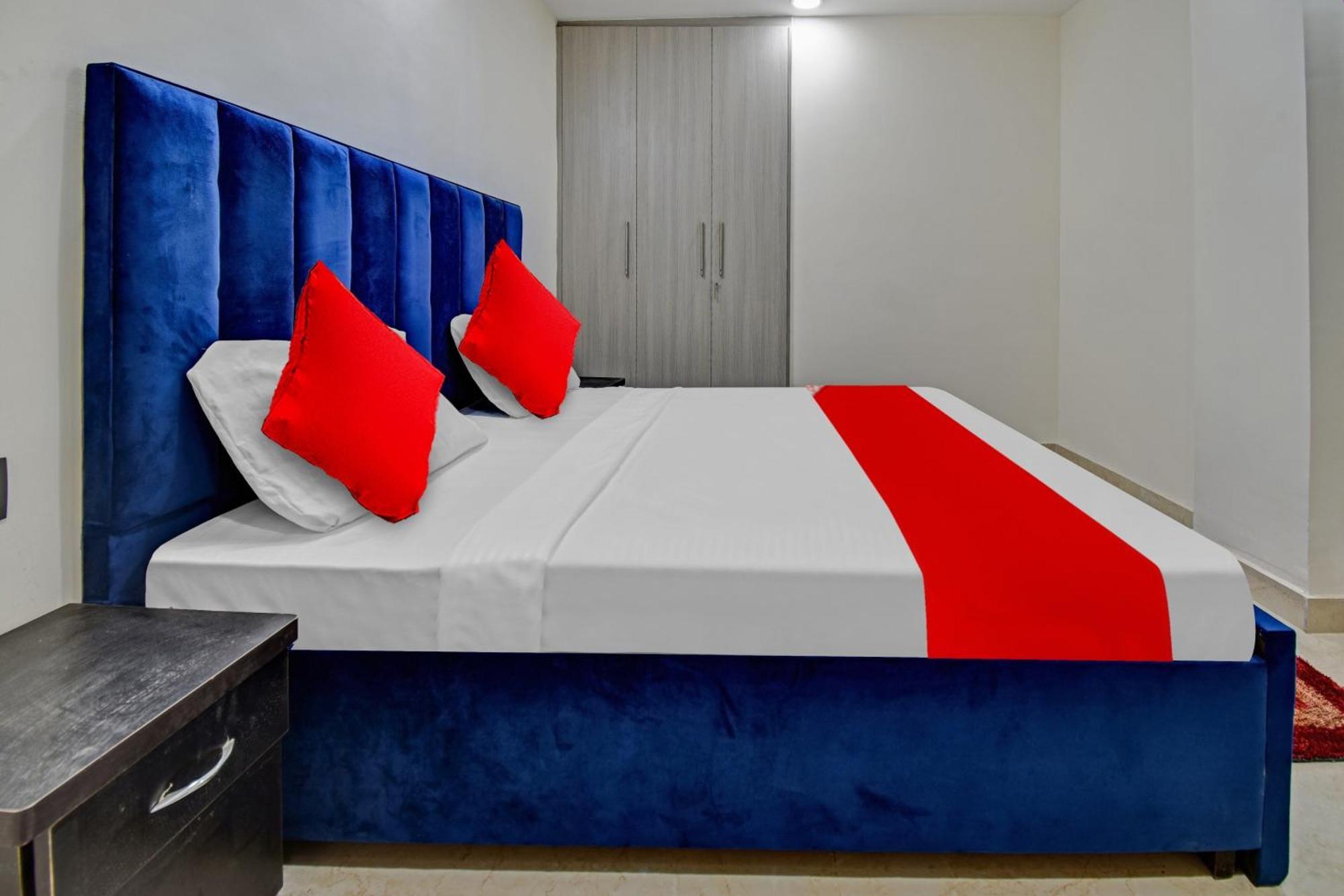 Super O Sai Kripa Hotel 4*