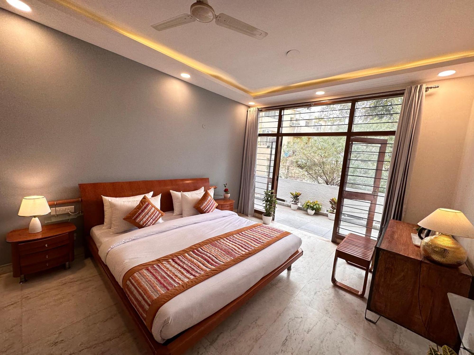 Grove Residency Hauz Khas Couple Friendly