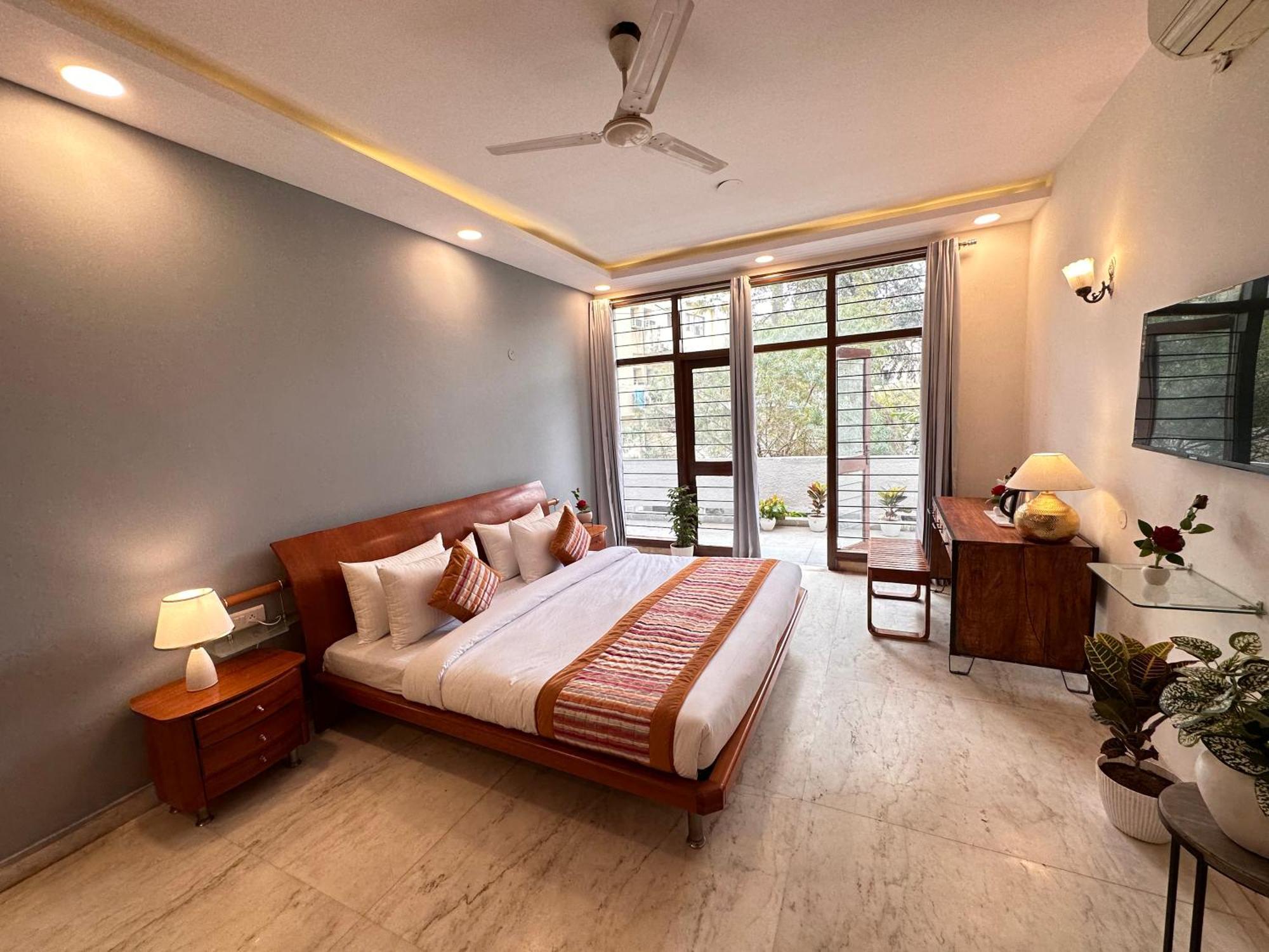Grove Residency Hauz Khas Couple Friendly 3*