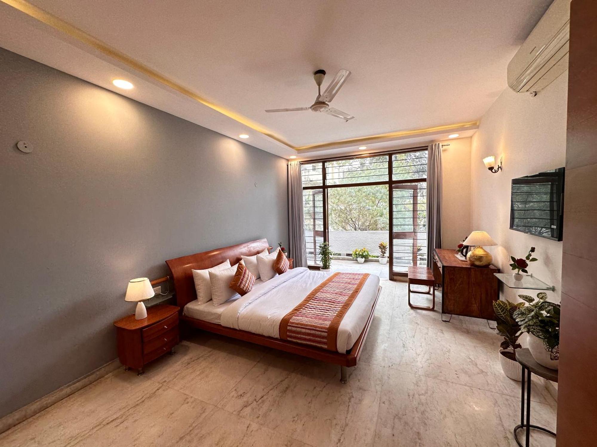 Hotel Grove Residency Hauz Khas Couple Friendly