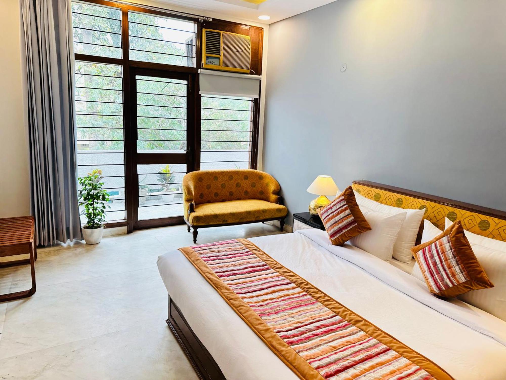 Hotel Grove Residency Hauz Khas Couple Friendly New Delhi