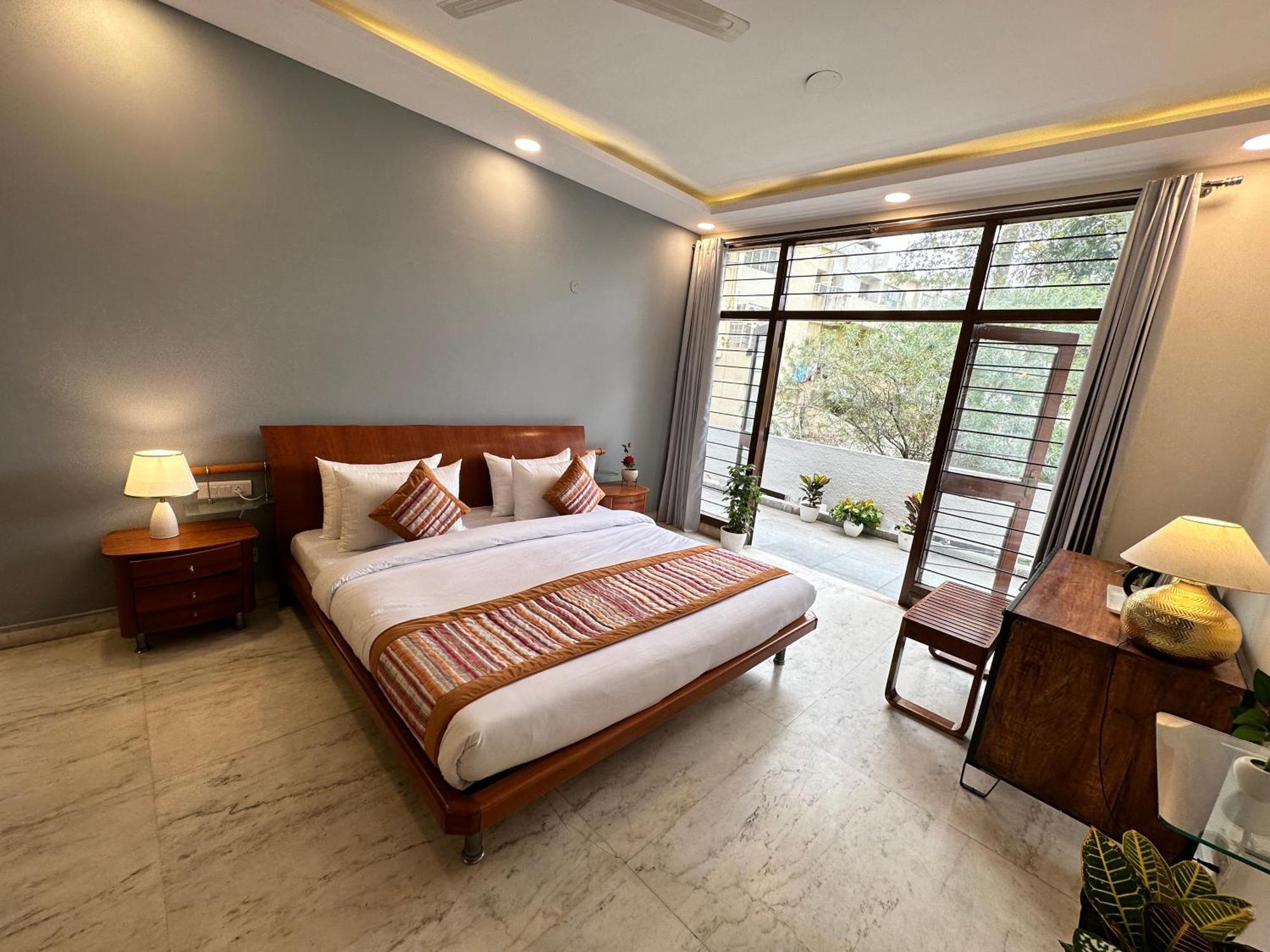 Hotel Grove Residency Hauz Khas Couple Friendly