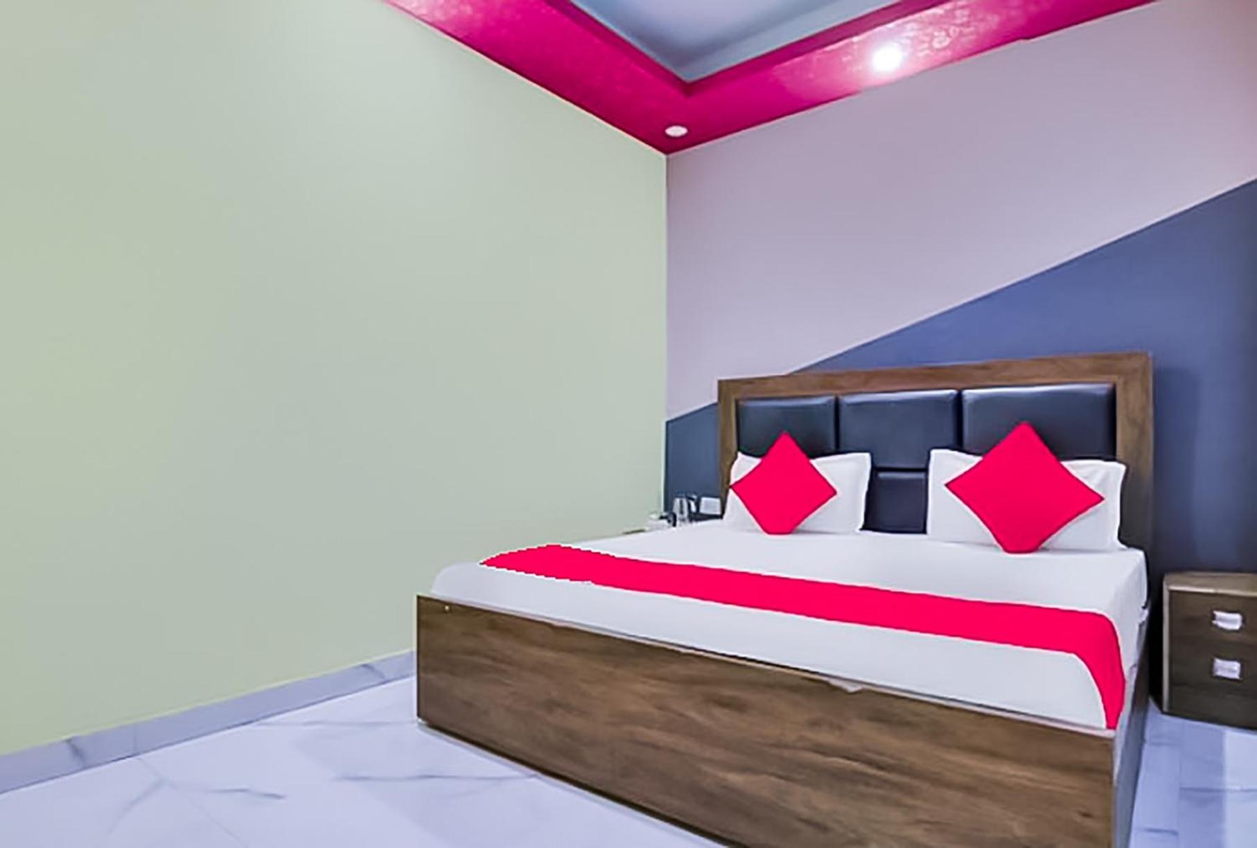 Hotel Nizamuddin Railway Station New Delhi