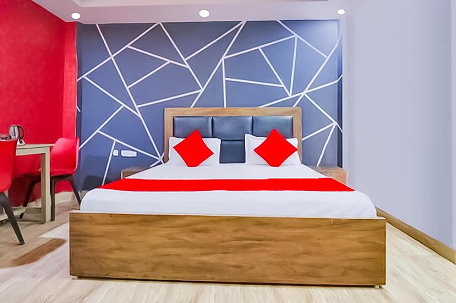 Hotel Nizamuddin Railway Station New Delhi