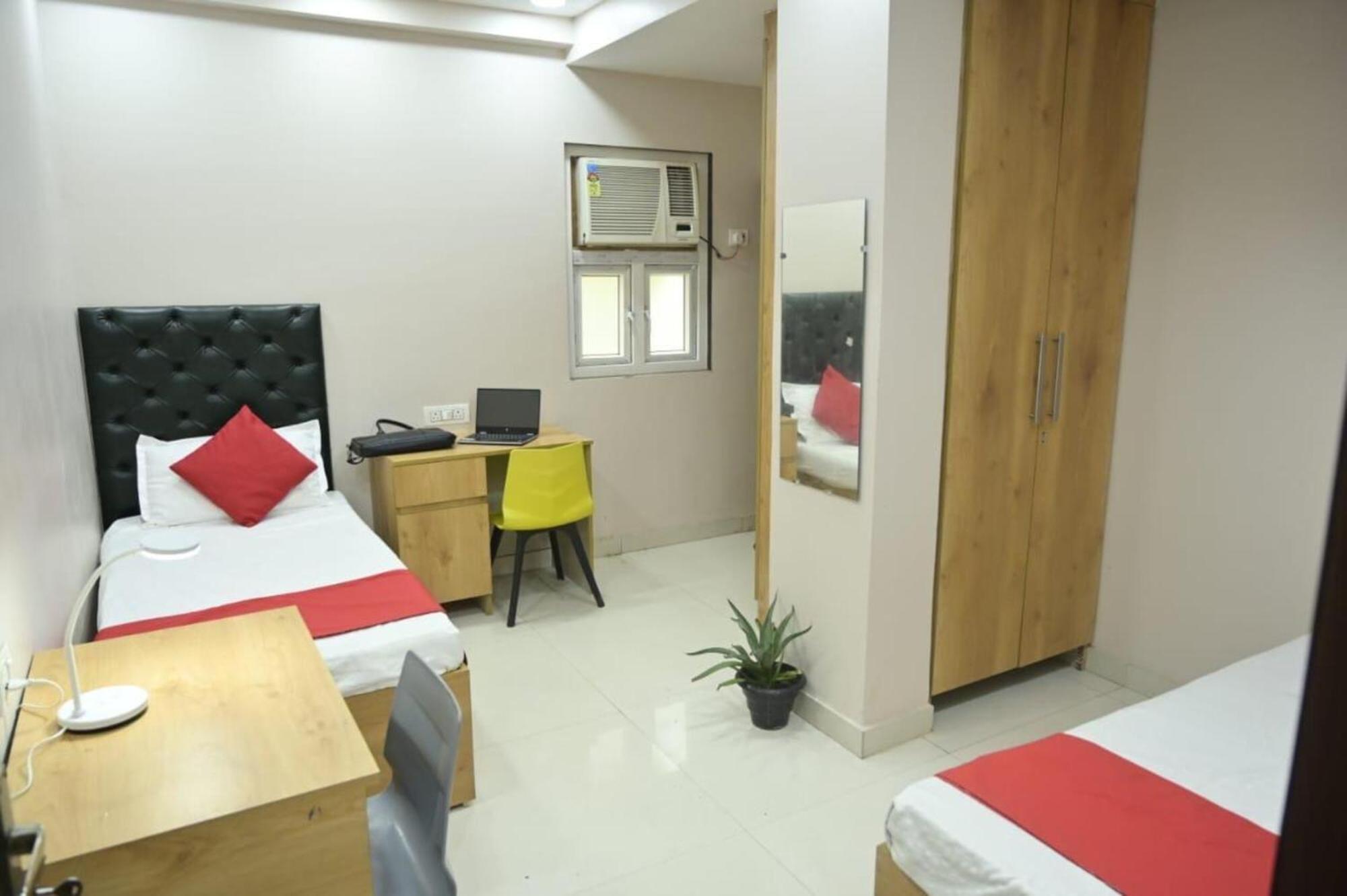 White House - Kamla Nagar Banglow Road Hotel New Delhi