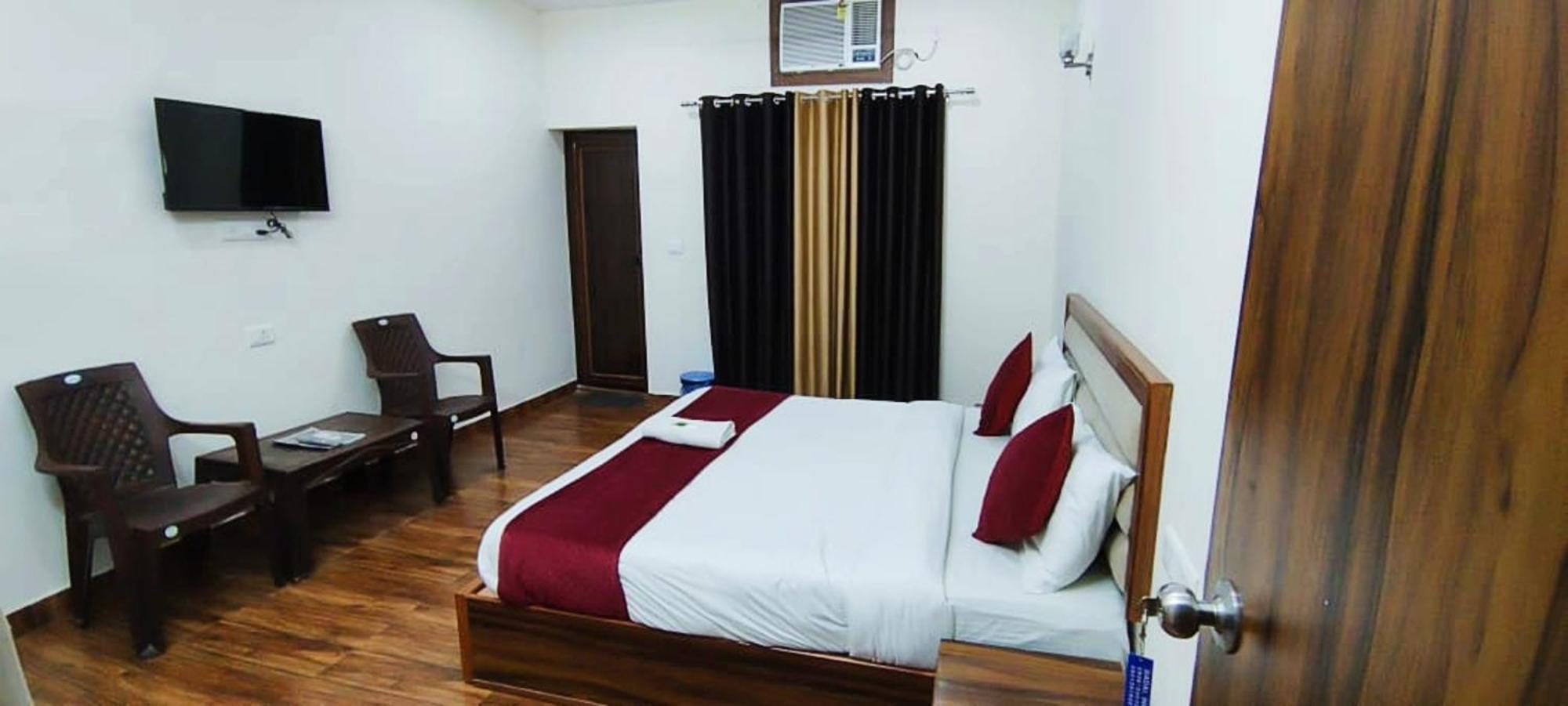 Luxury In Safdarjung Enclave Near Aiims & Safdarjung Hospital 3* New Delhi
