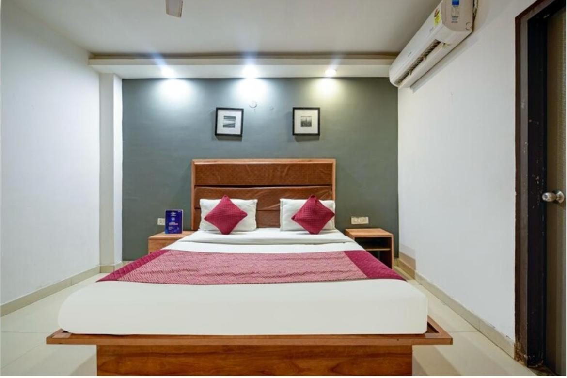 Bloom - National Highway- 8, Mahipalpur Hotel