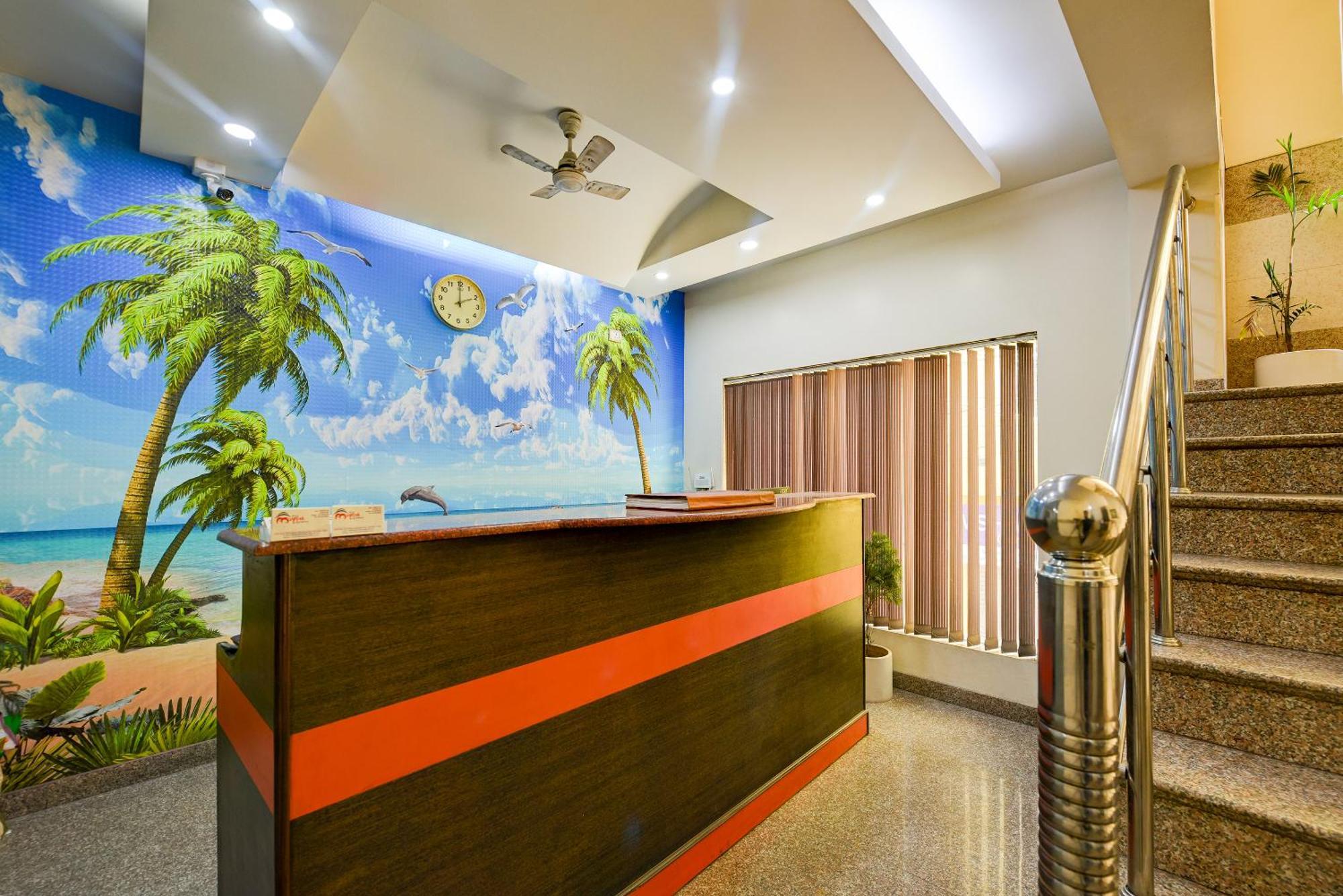 In Bb - Mayank Plaza-near Igi Airport Terminal-3 * Nova Deli