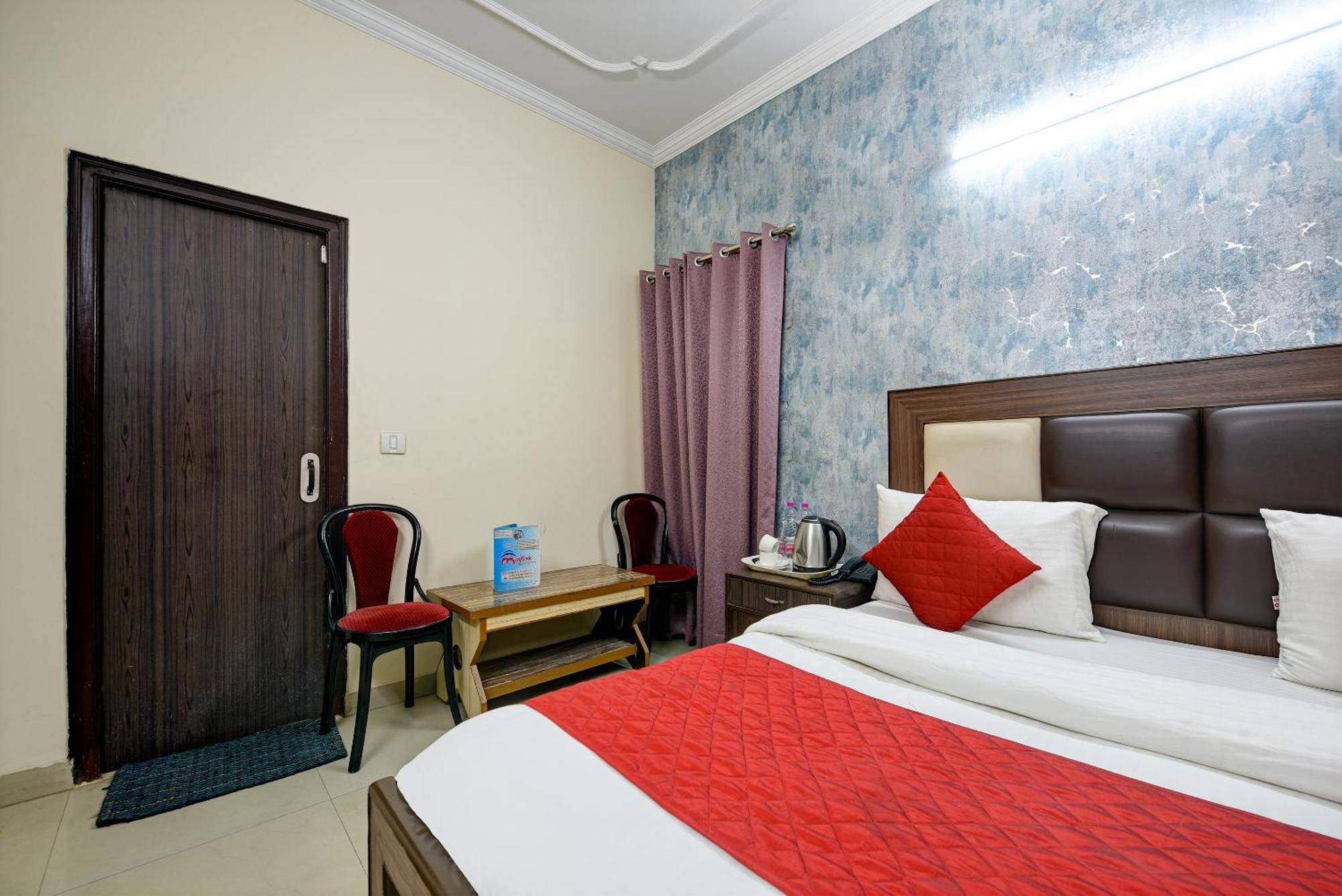 In Bb - Mayank Plaza-near Igi Airport Terminal-3 Casa de hóspedes