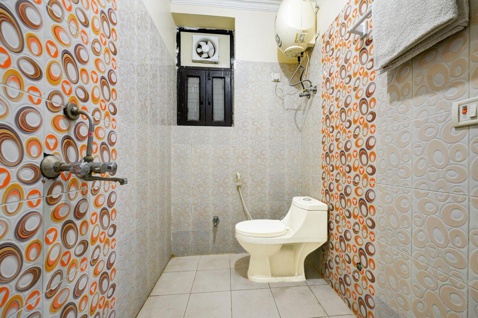 In Bb - Mayank Plaza-near Igi Airport Terminal-3 Nova Deli