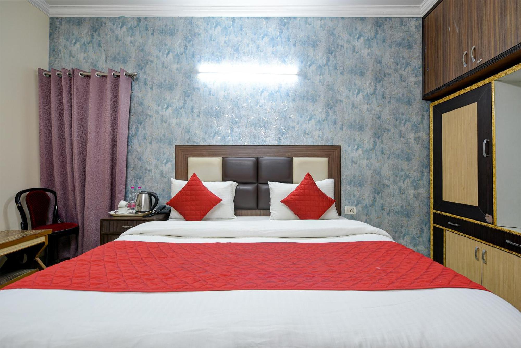 In Bb - Mayank Plaza-near Igi Airport Terminal-3 Casa de hóspedes *