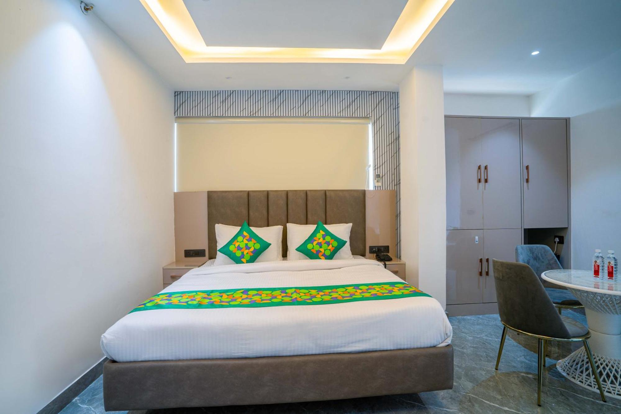 Hotel Treebo Gemstone 3*