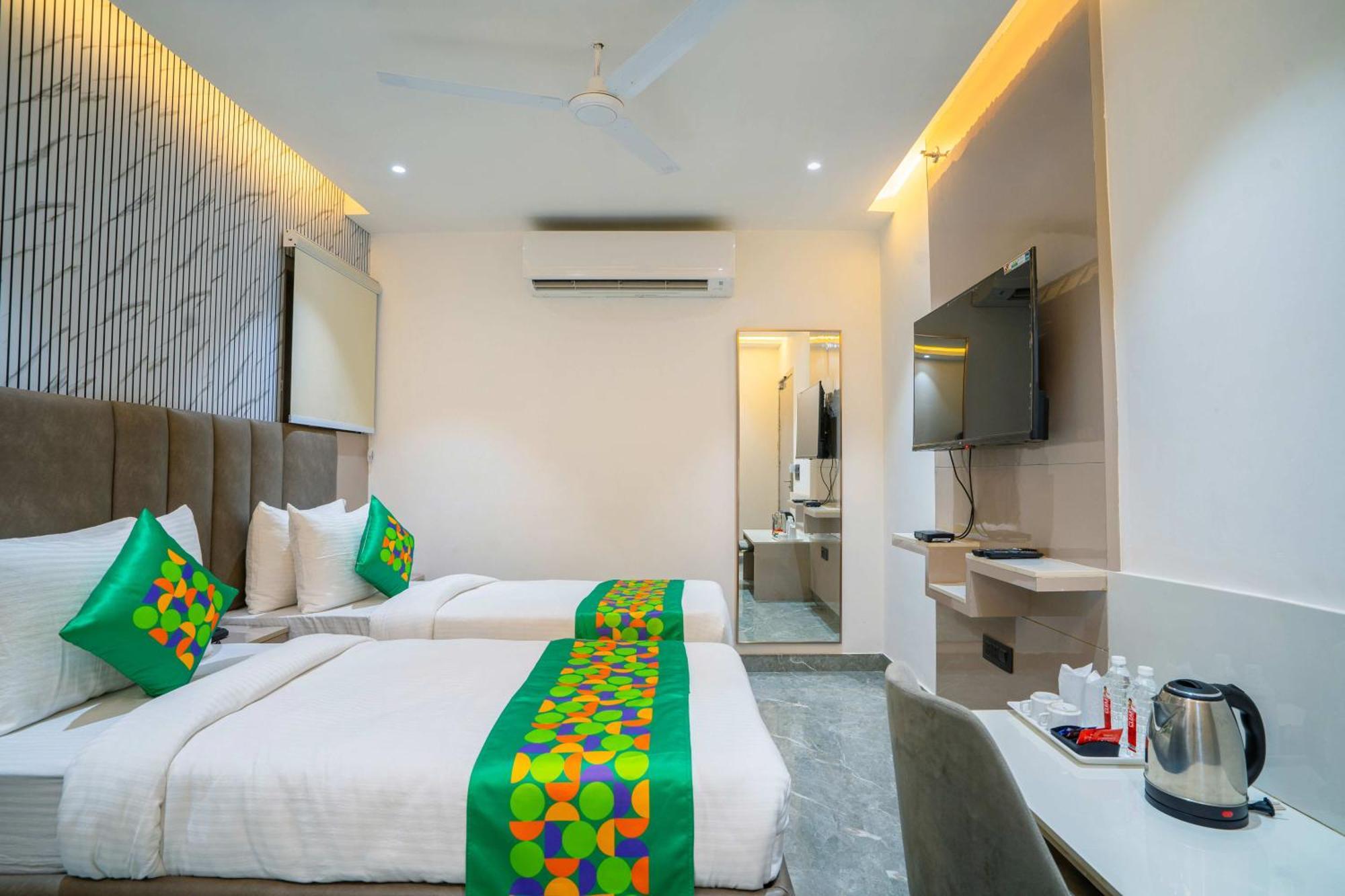 Treebo Gemstone Hotel 3*