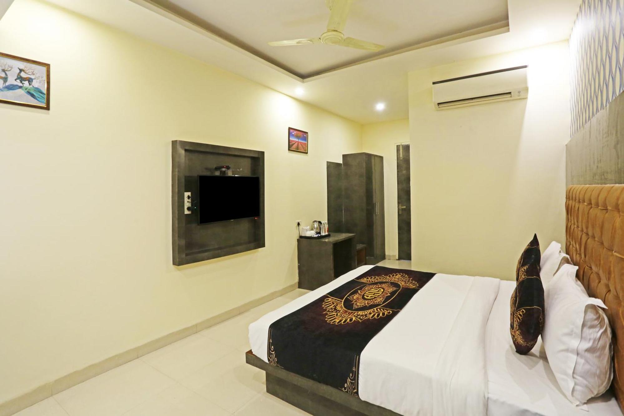 Smart Lax Hotel New Delhi