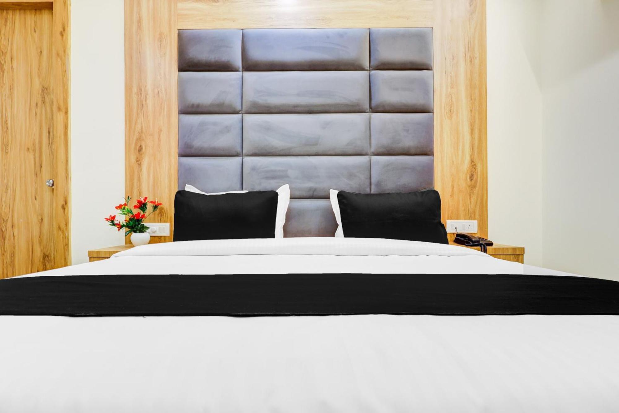 O Manor Luxe Near Airport 3* Nova Deli