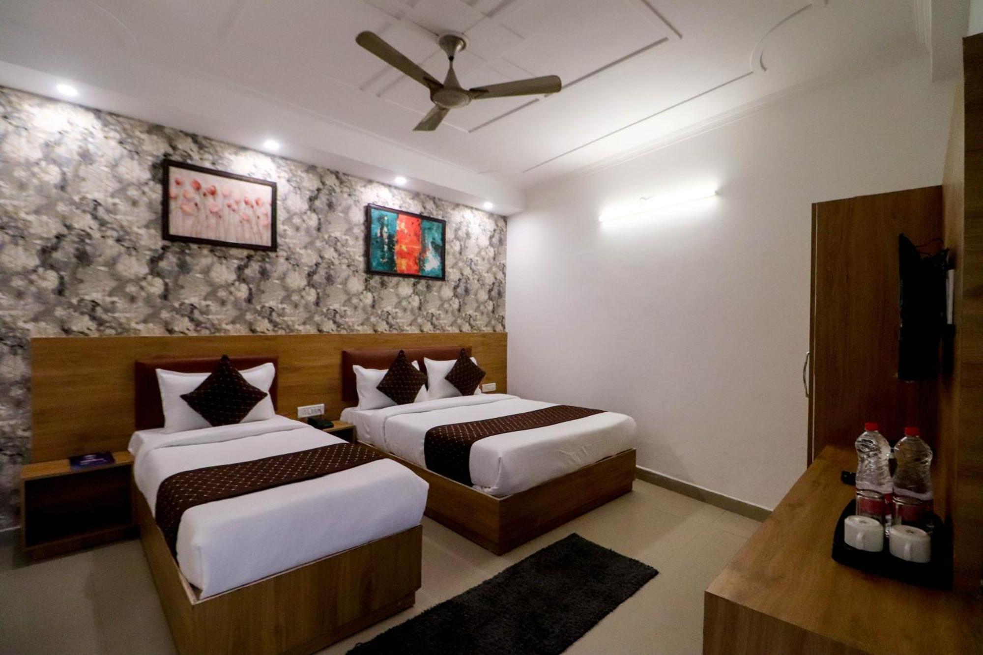 Ink Haven Near Delhi Airport Hotel 3*