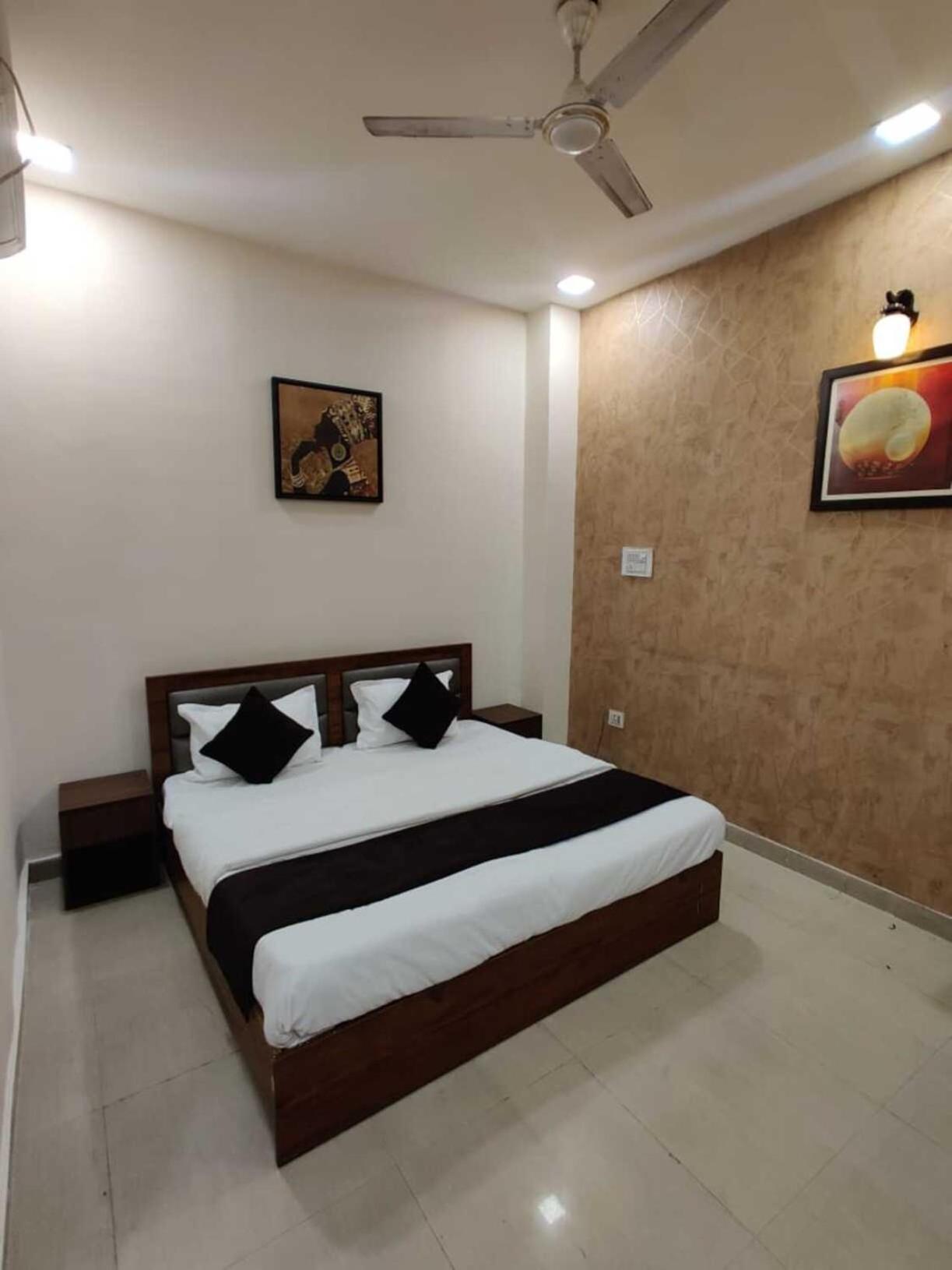 Bed & Breakfast Malviya - Begumpur New Delhi