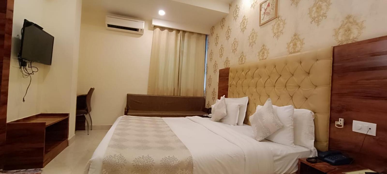Hotel A One By Ventus & Resorts- Delhi Airport