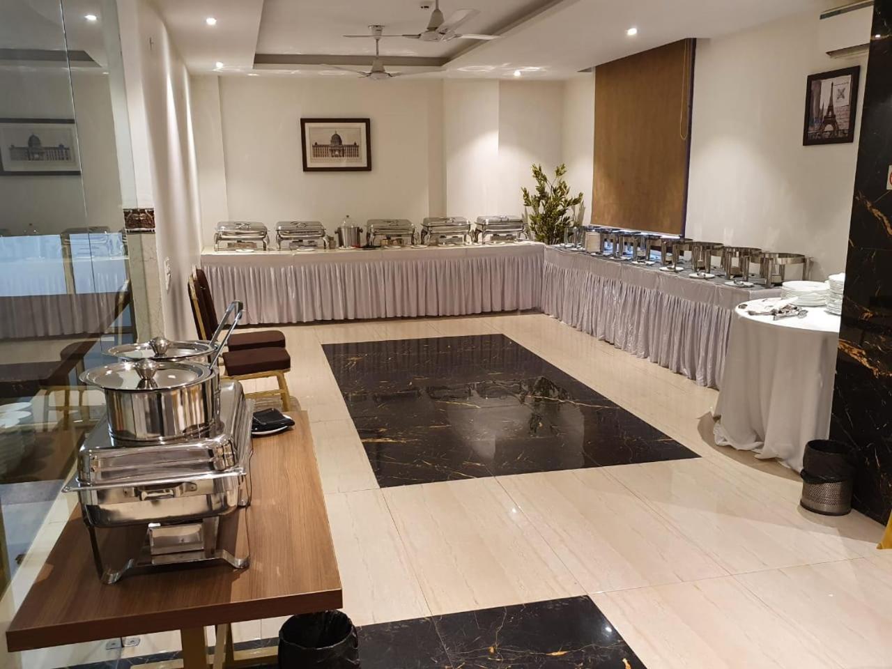 Hotel A One By Ventus & Resorts- Delhi Airport 3*