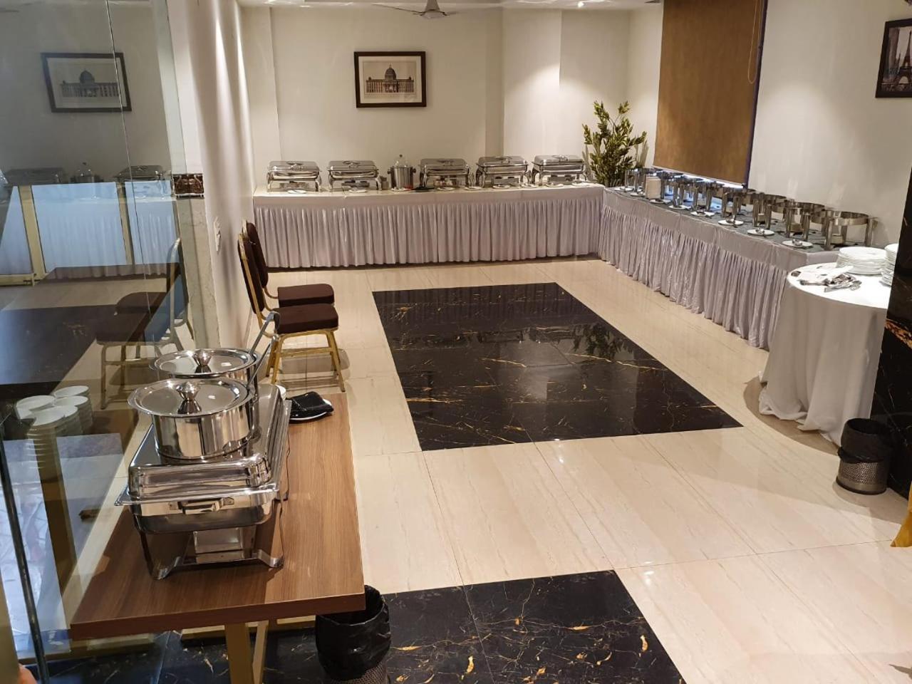 Hotel A One By Ventus & Resorts- Delhi Airport