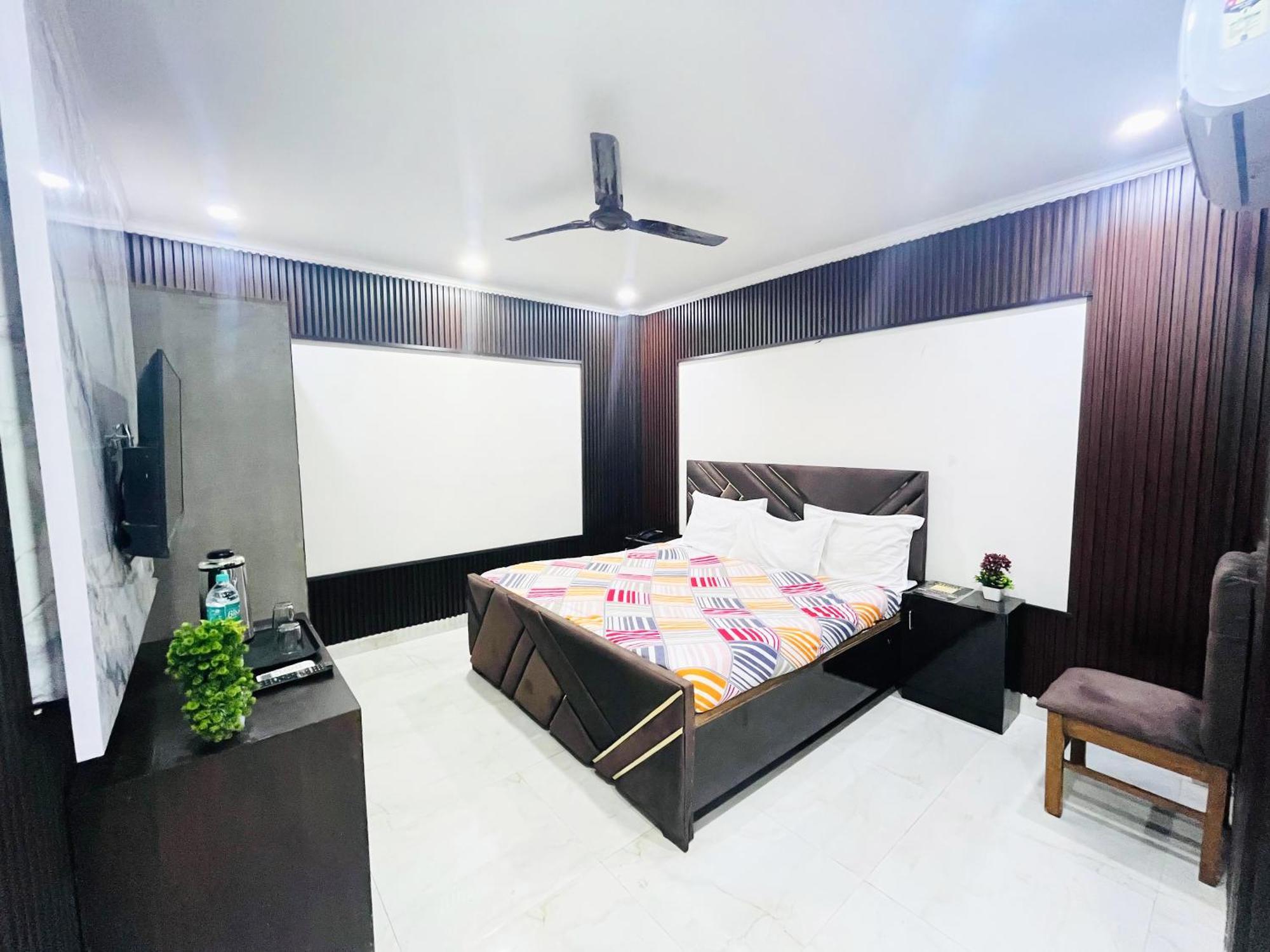 Jerry - Near Nizamudinn Railway Station Bed & Breakfast New Delhi