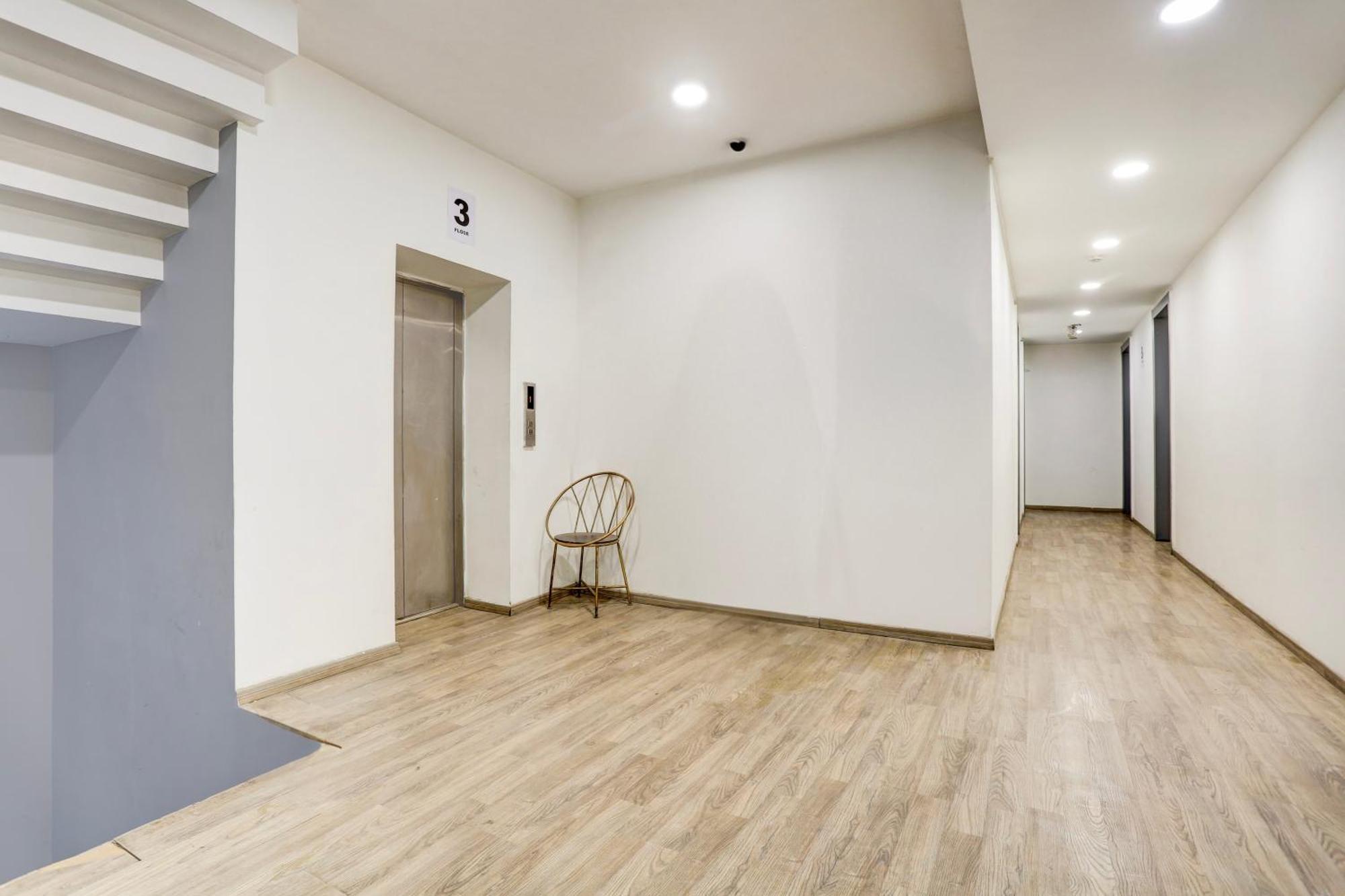 O Sky Residency. Hotel Delhi (National Capital Territory of India)
