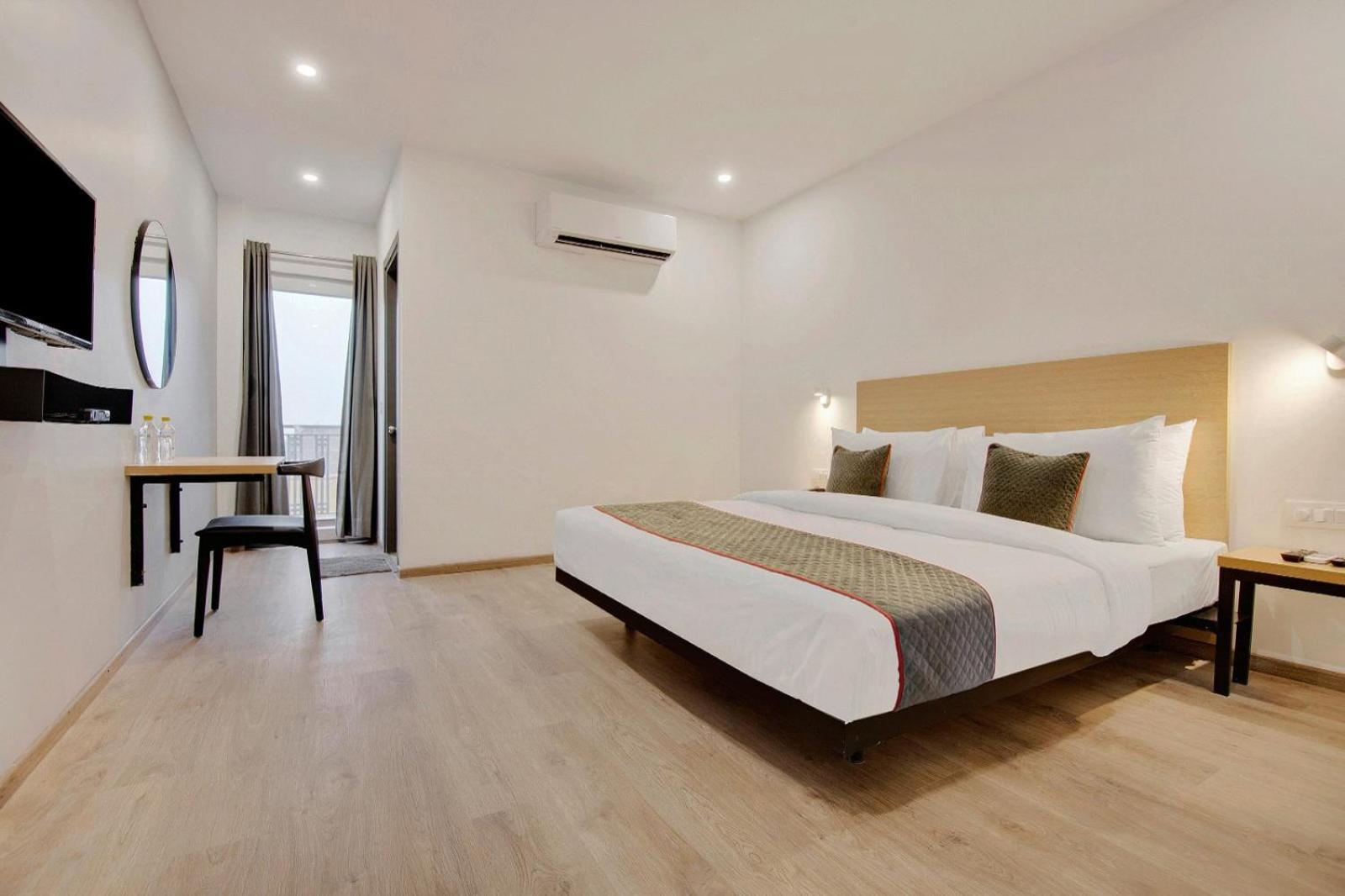 Hotel Aerotech Near Delhi Airport New Delhi