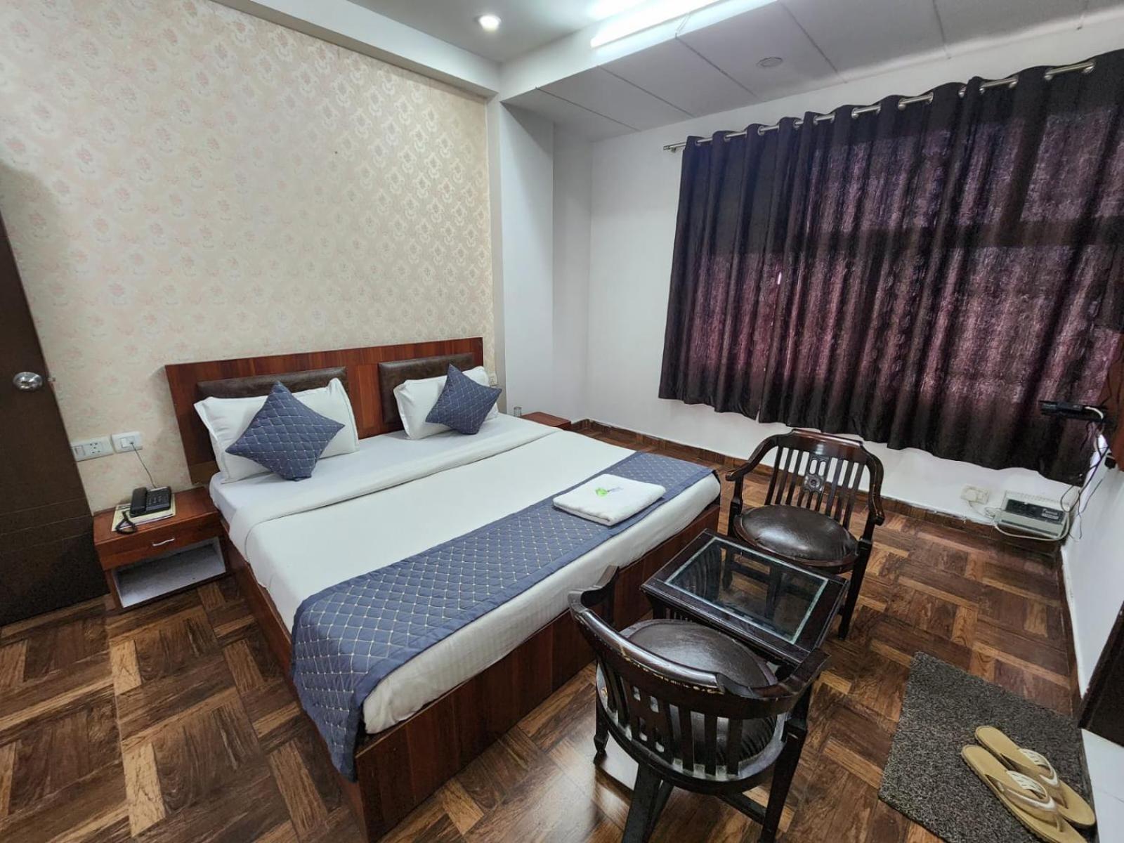 Hotel Aerotech Near Delhi Airport
