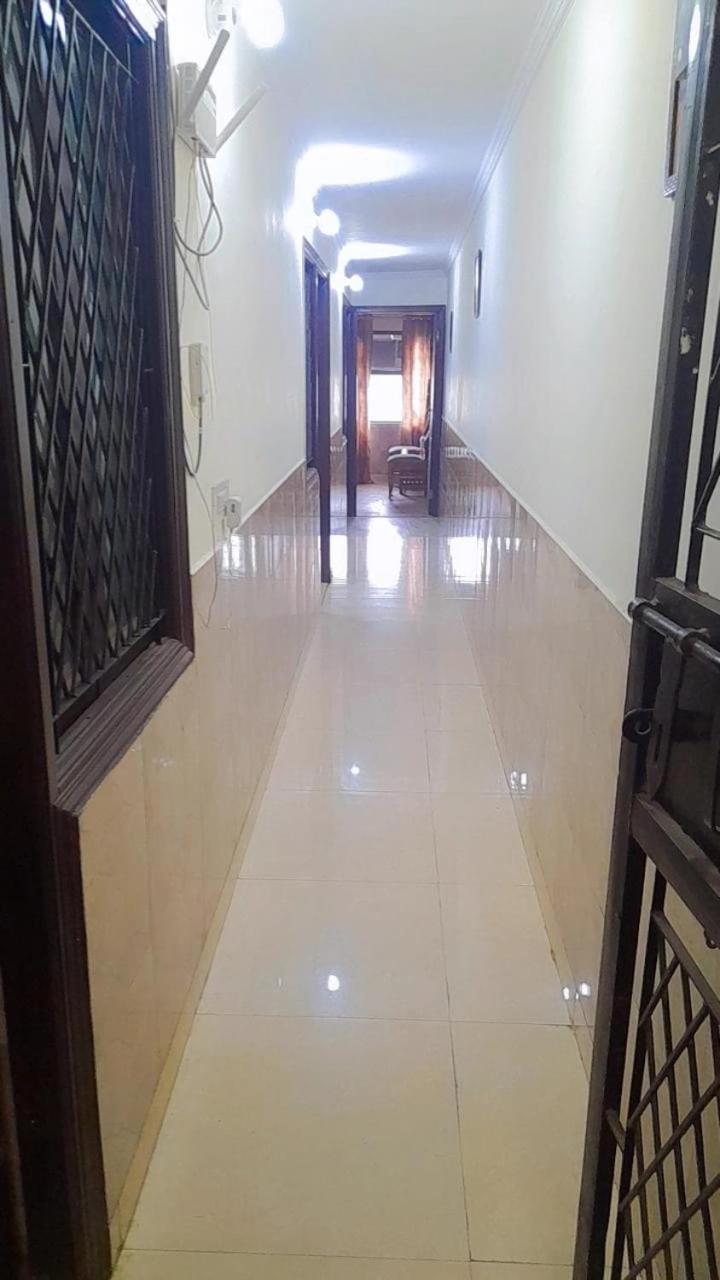 Hotel Moon Chanakyapuri Satya Niketan- Couple Friendly Hotel