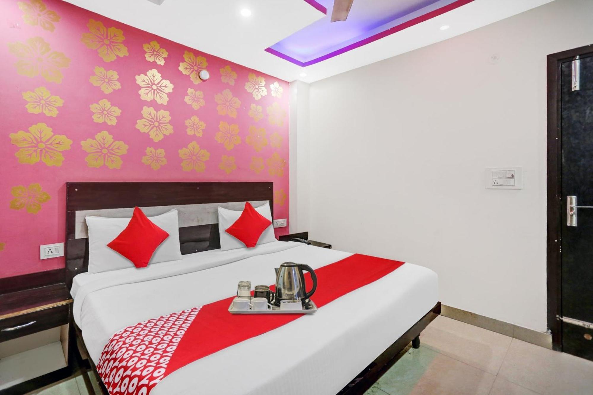 O Blue Orchid Hotel 3*