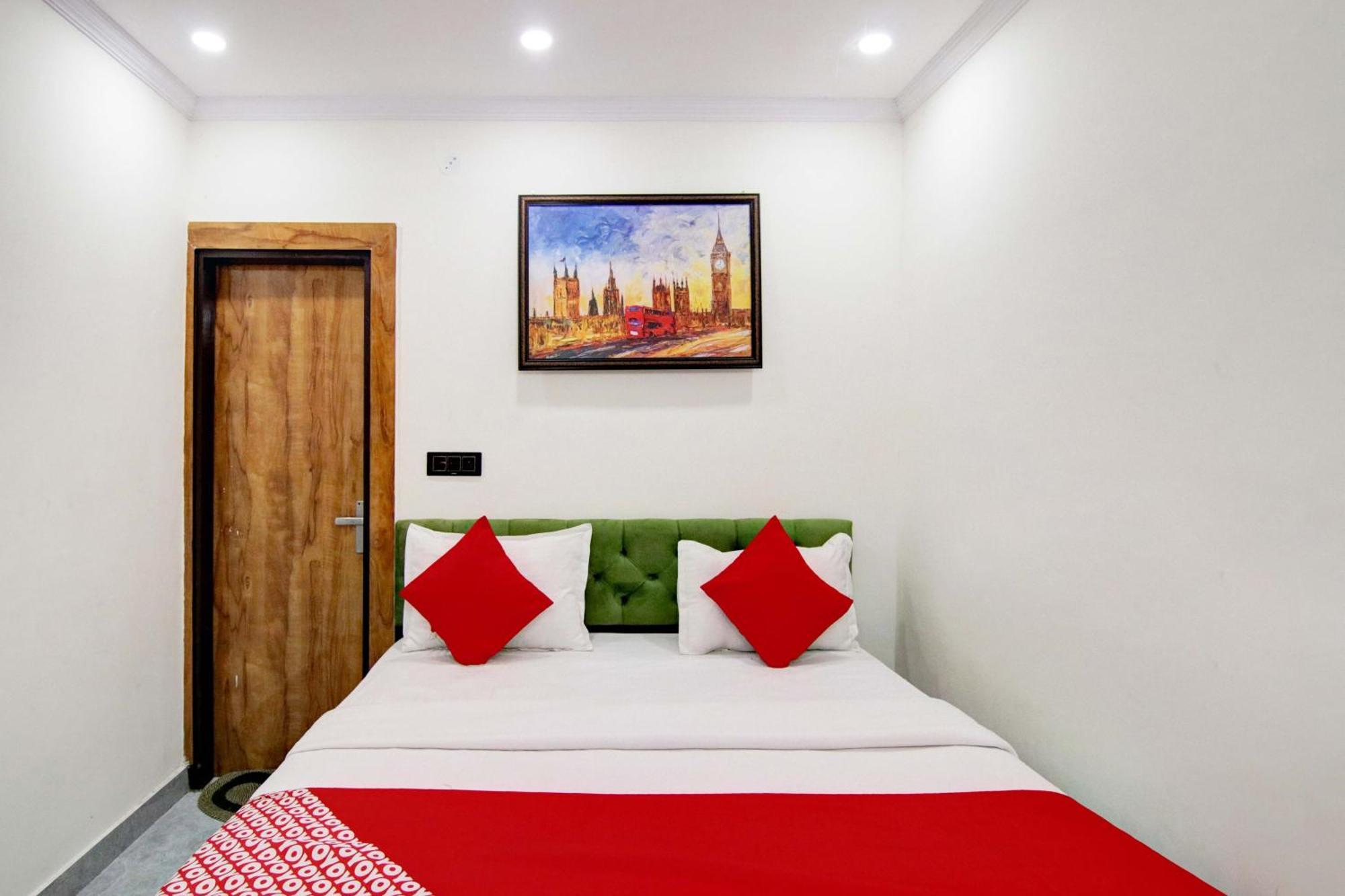 O Dhankush Hotel 4*