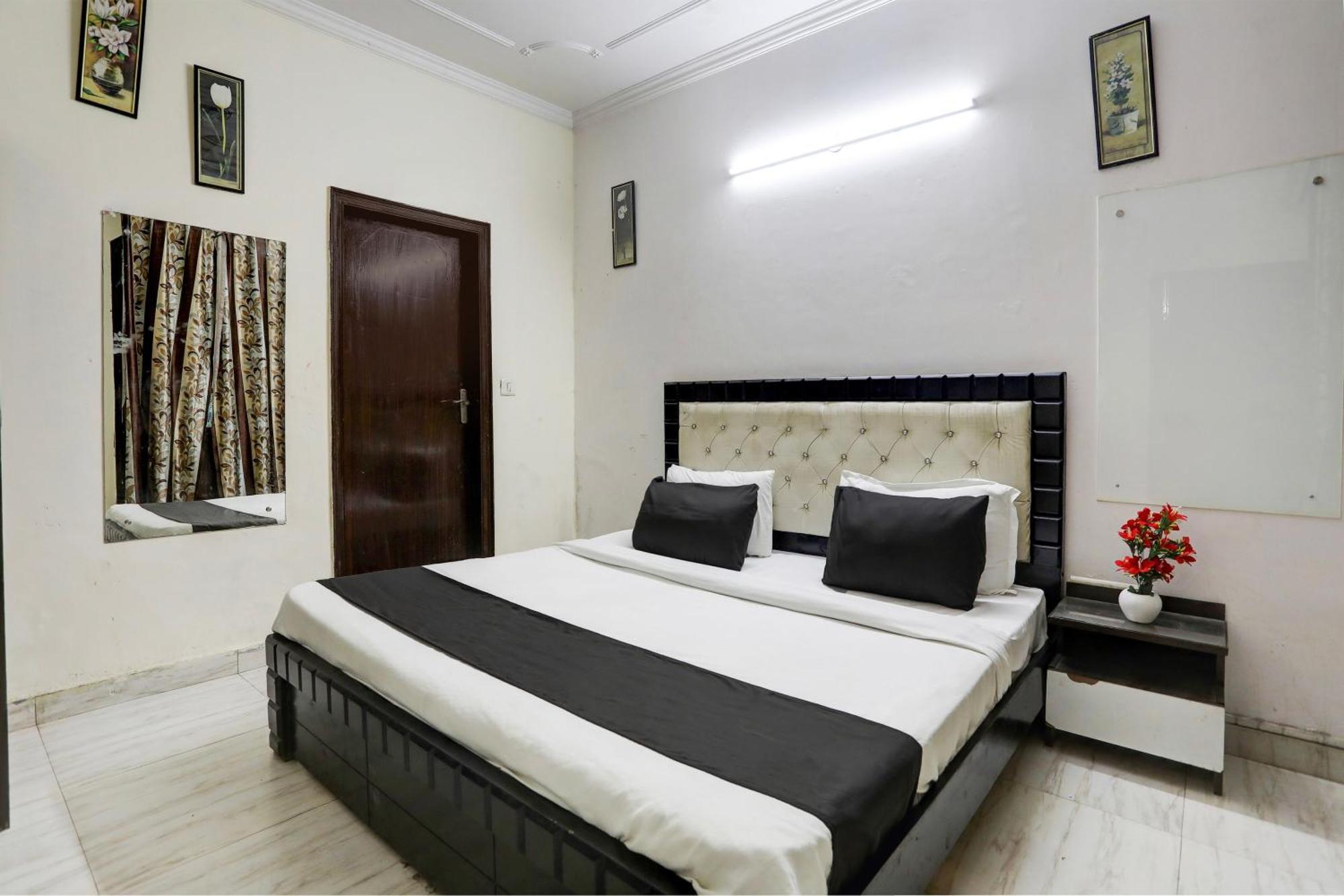 O R S Hotel New Delhi