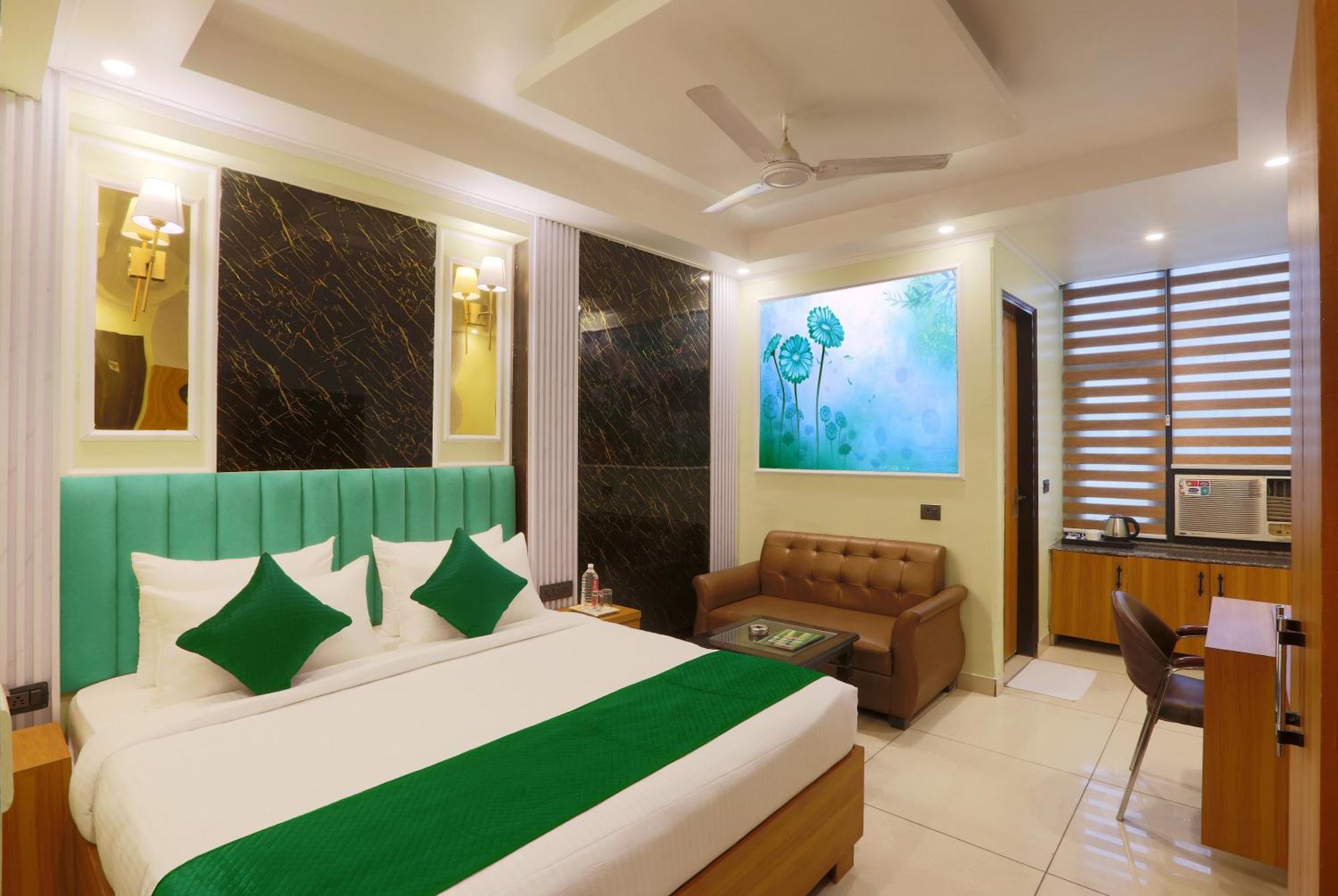 Hotel Aerostay Residency Igi Airport Delhi 4*