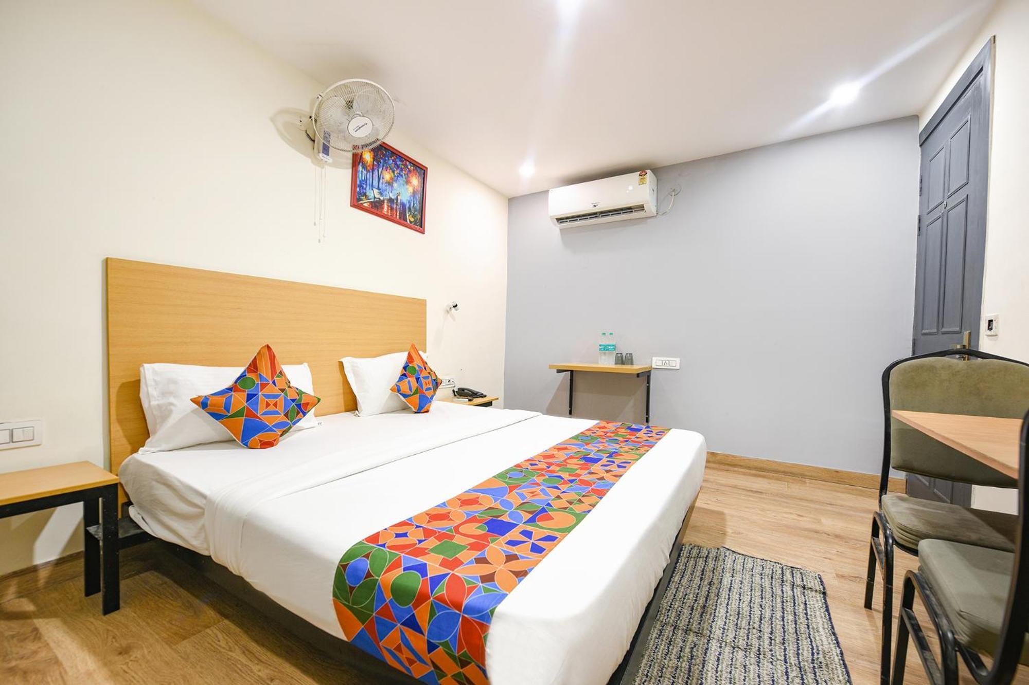 Hotel Fabexpress Twamev Delhi (National Capital Territory of India)