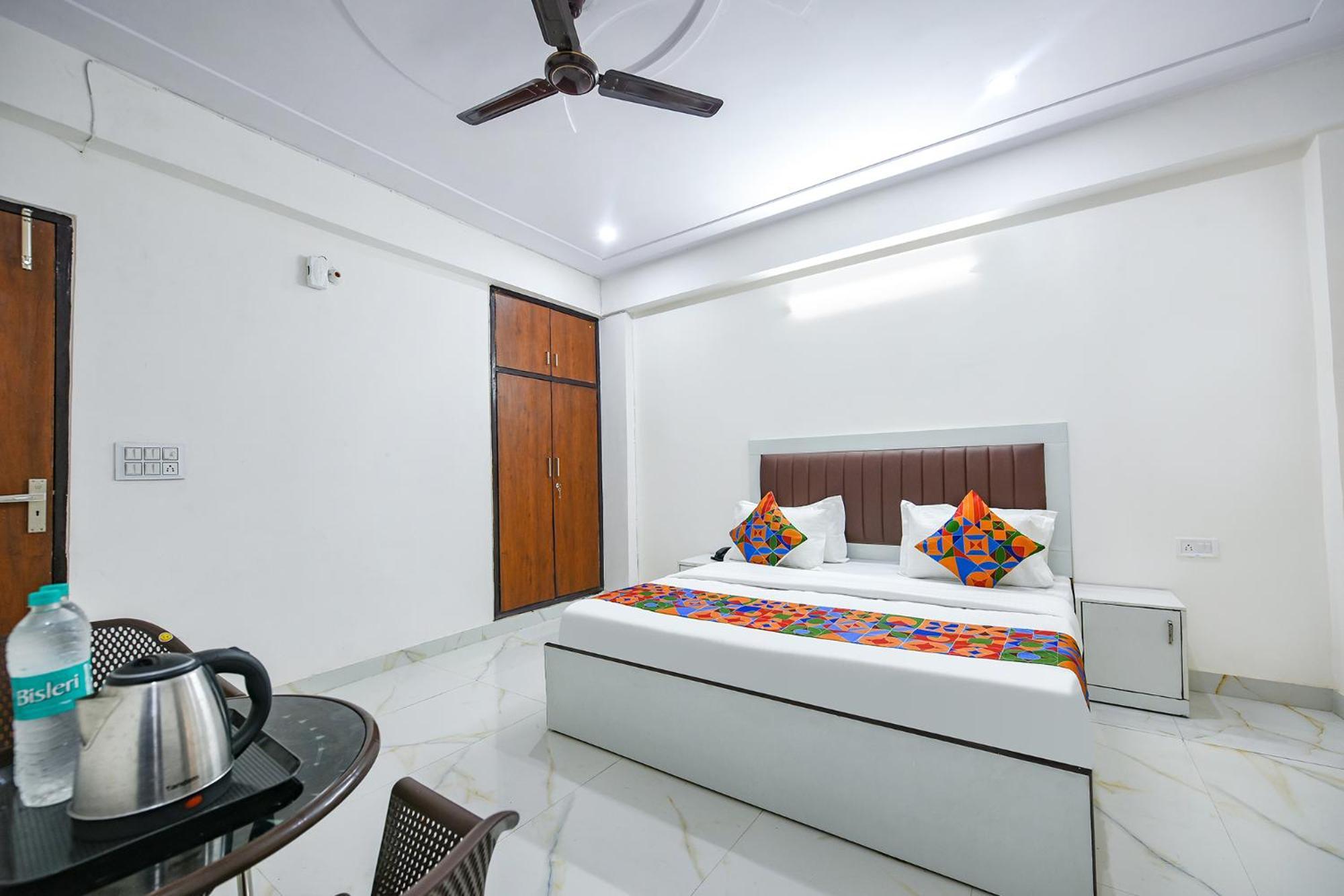 Fabhotel The Yashobhumi Near Yashobhoomi Convention Centre