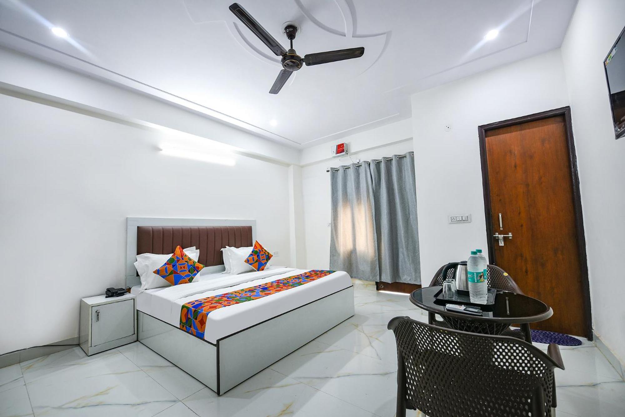 Fabhotel The Yashobhumi Near Yashobhoomi Convention Centre Hotel 3*