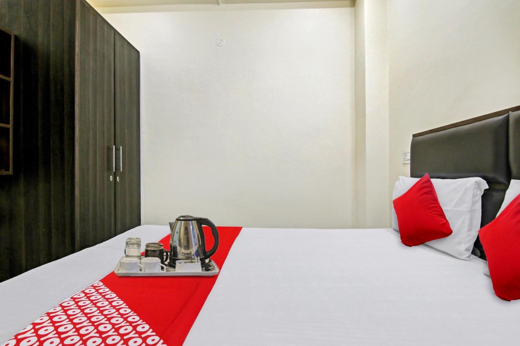 O Star Light Near Lotus Temple Hotel 4*