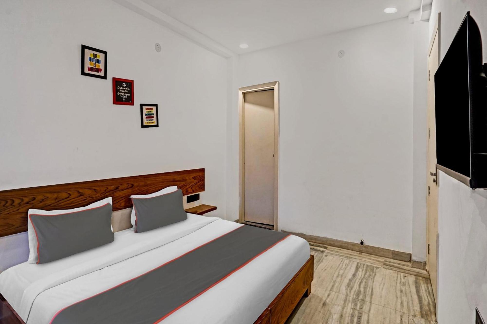 Super Collection O Amar Hotel 4*