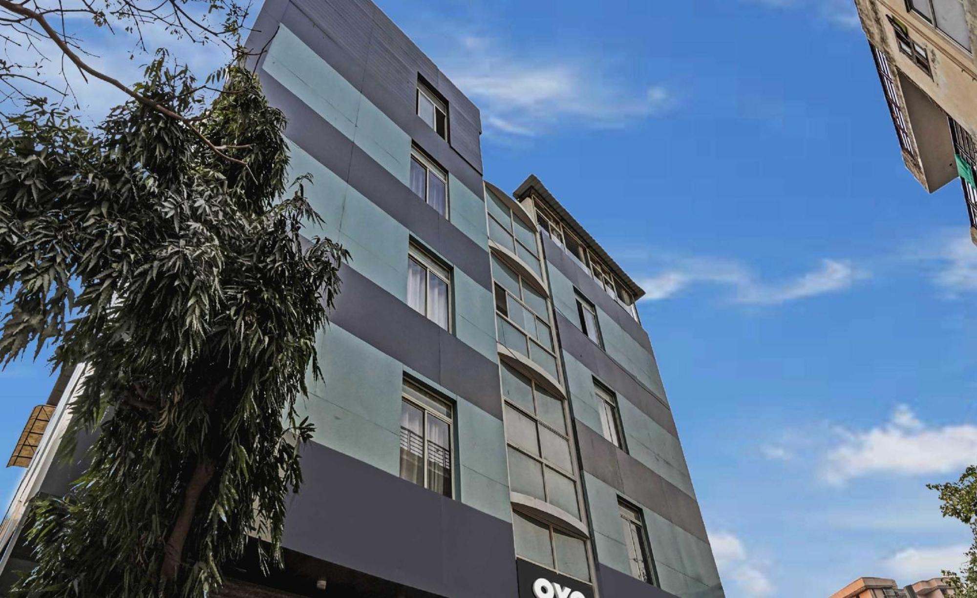 Hotel Super Collection O Amar New Delhi