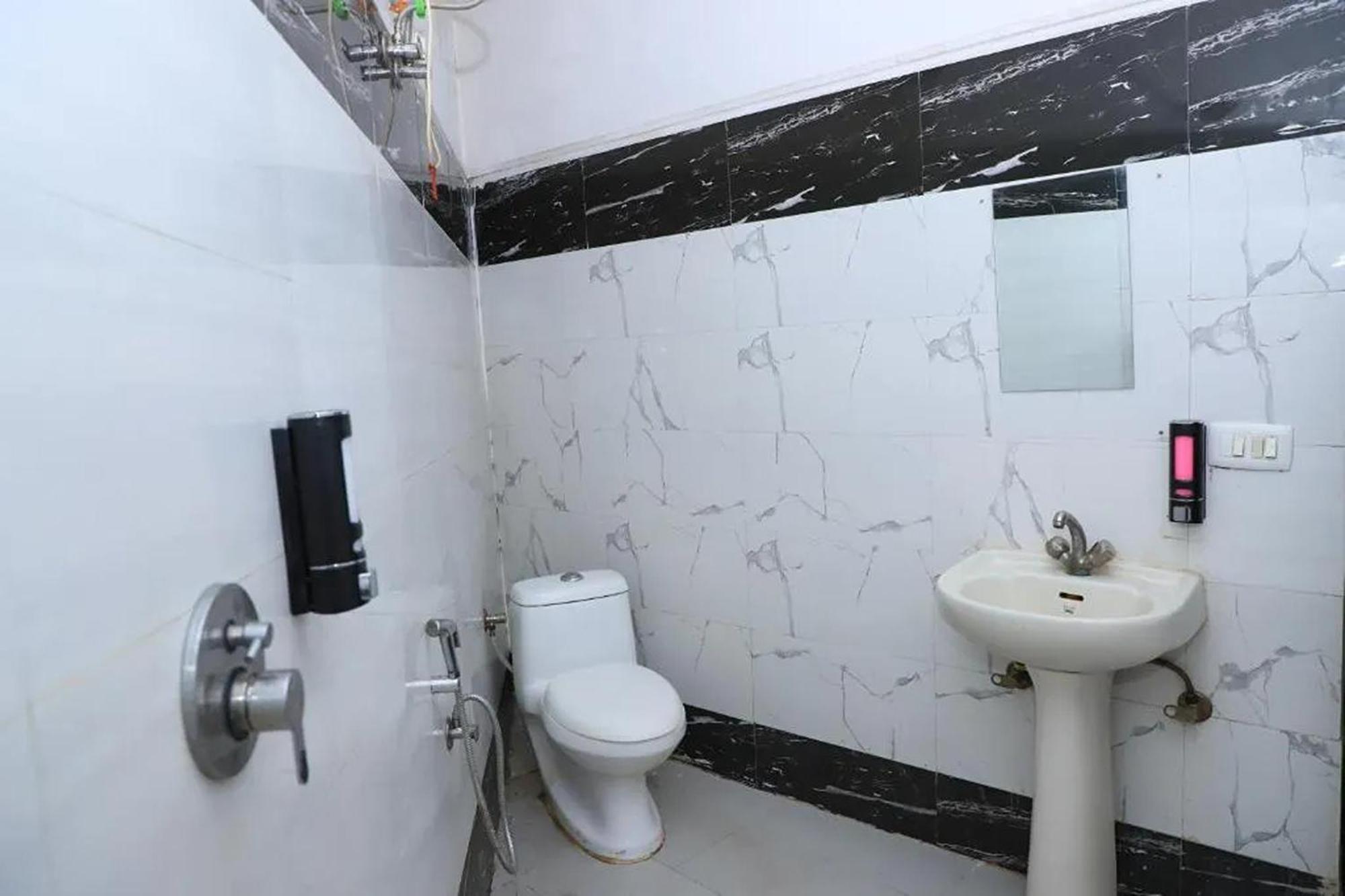 Global By Quality 3* New Delhi